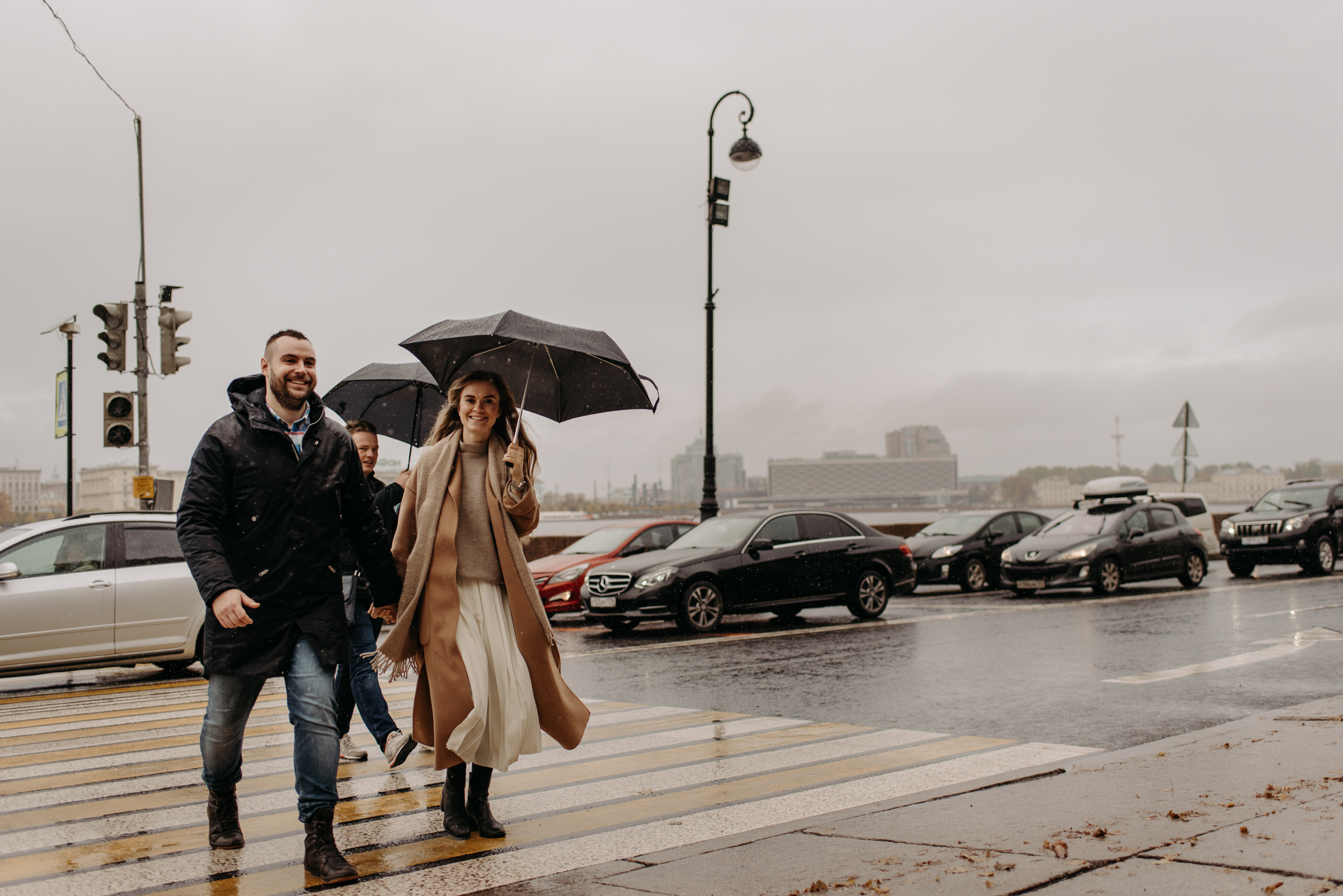 фотосъёмка лавстори в летнем саду, фотосессия для пар