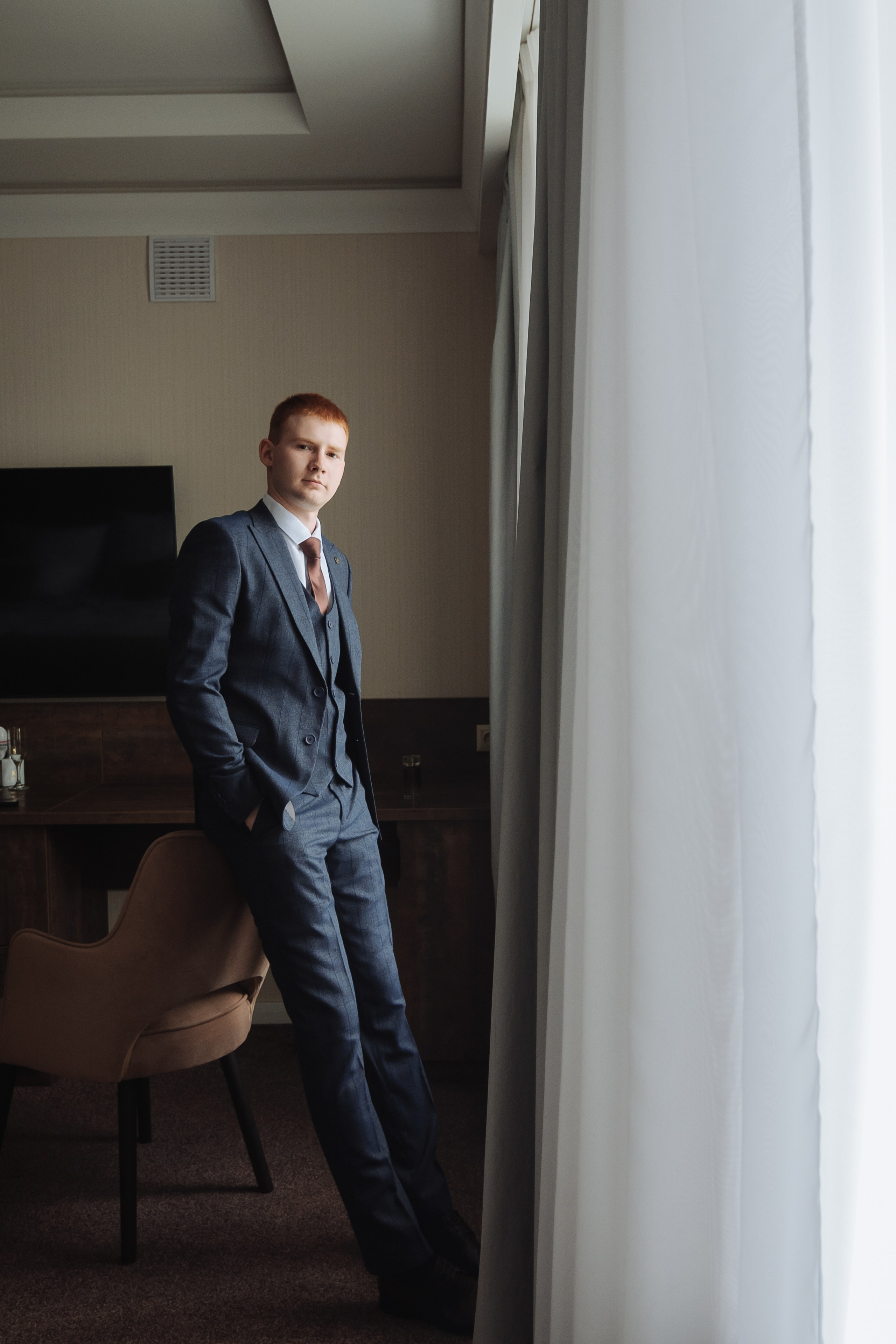 Свадебная съёмка для Ирины и Николая. Сборы в отеле. Свадебный и семейный фотограф г. Ярославль Савинская Анастасия