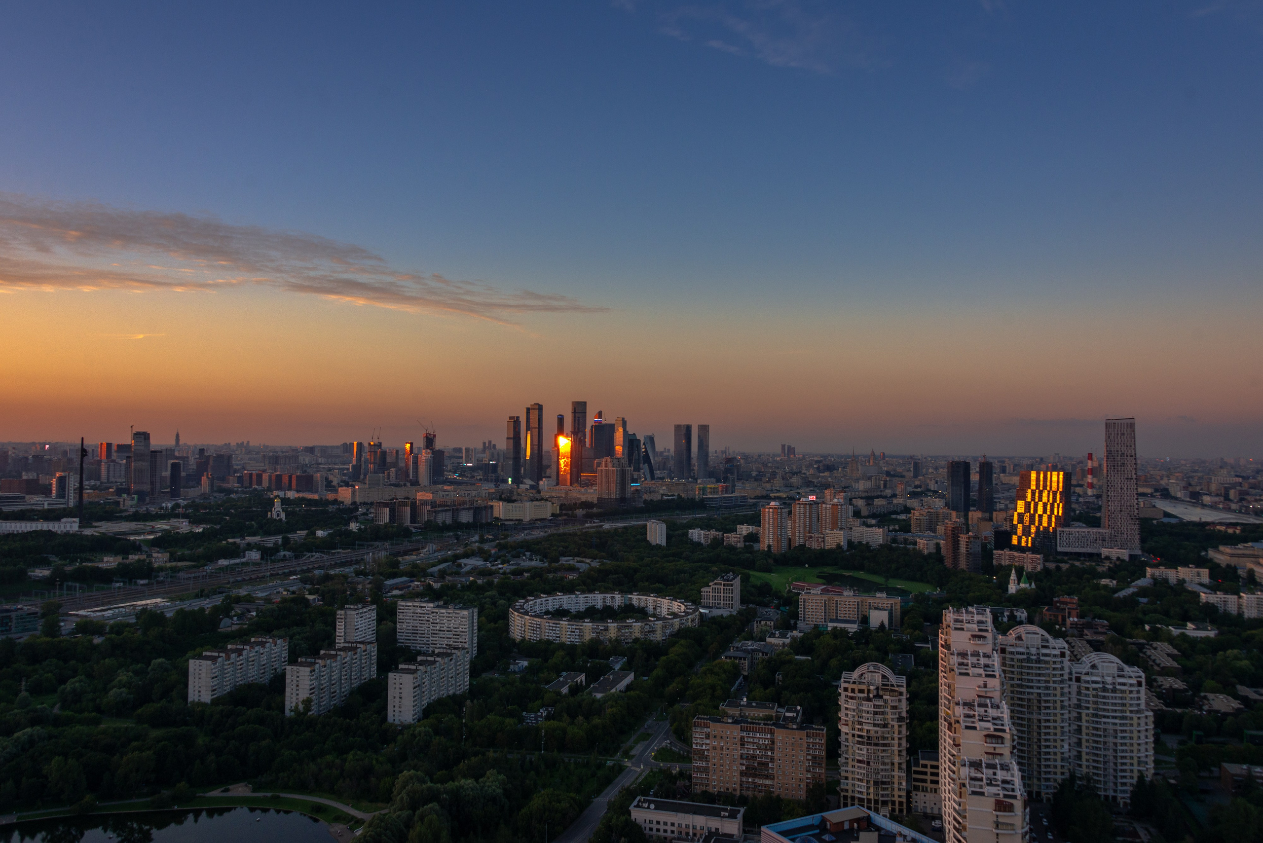 Просто на крышу. Фотограф Лара Кучина
