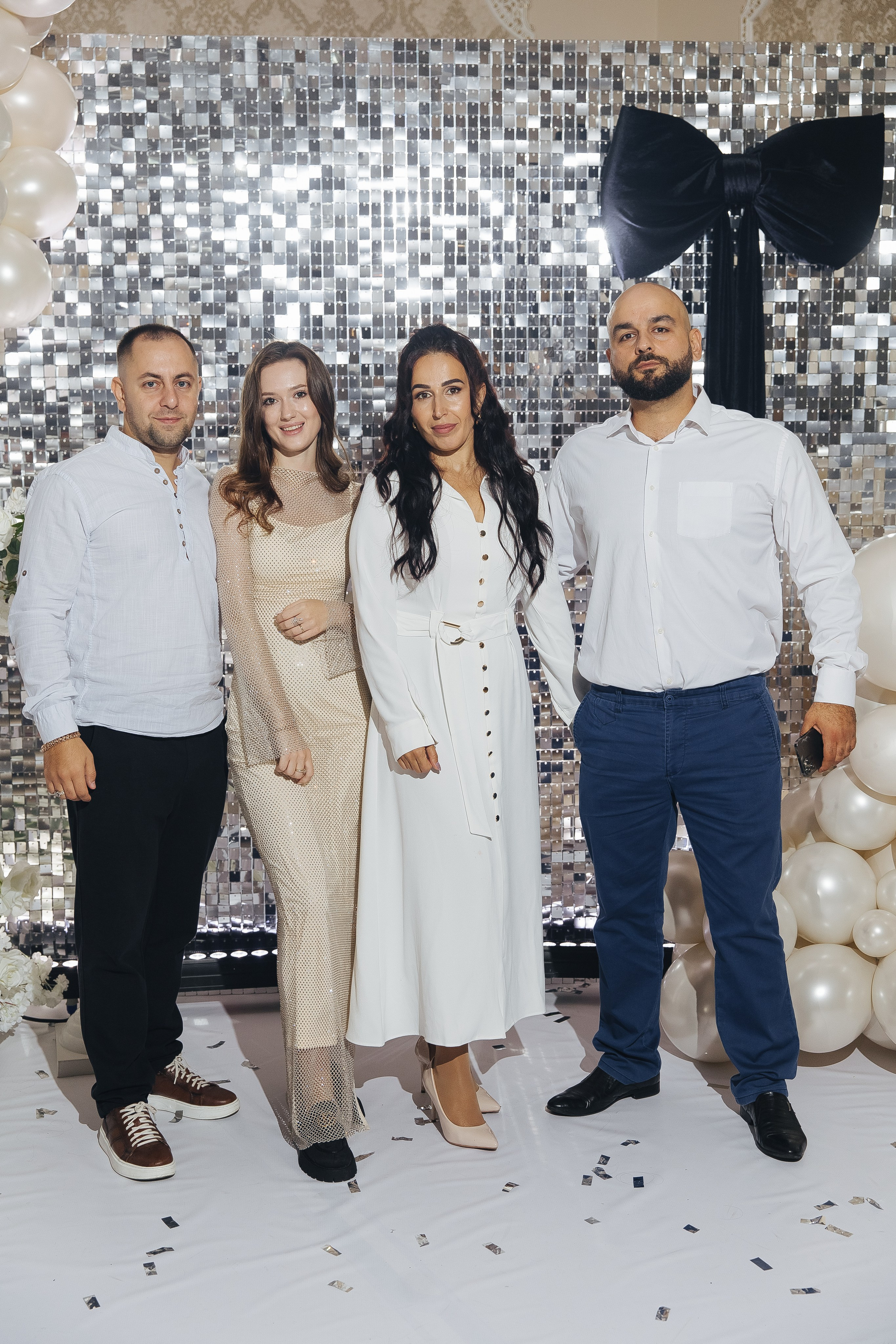 Ани и Назели. 35&5 День рождения, «Янтарь». Фотограф в Красноярске Надежда Воскресенская