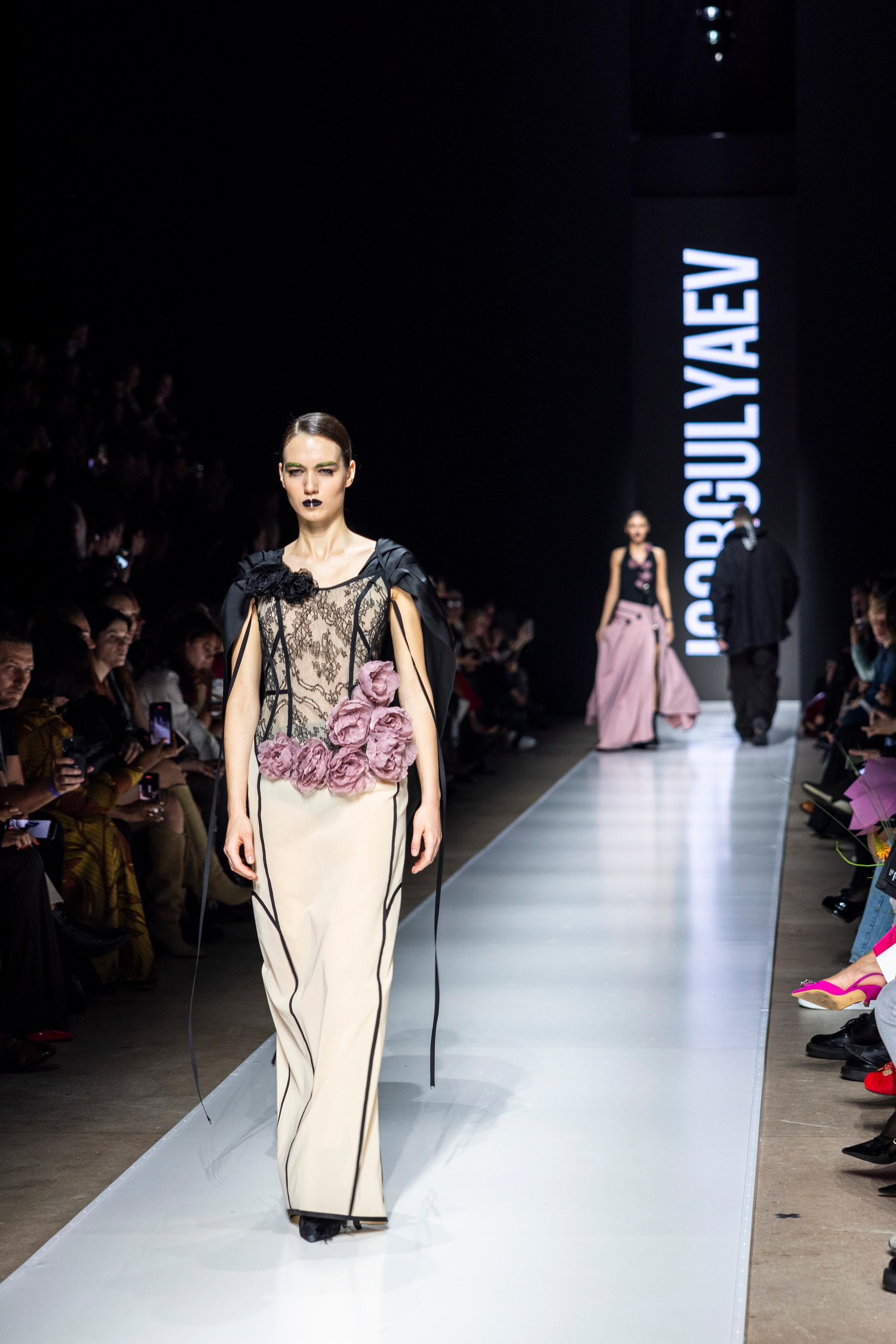 Показ Игоря Гуляева 2024. Фотограф в Москве Ира Никина