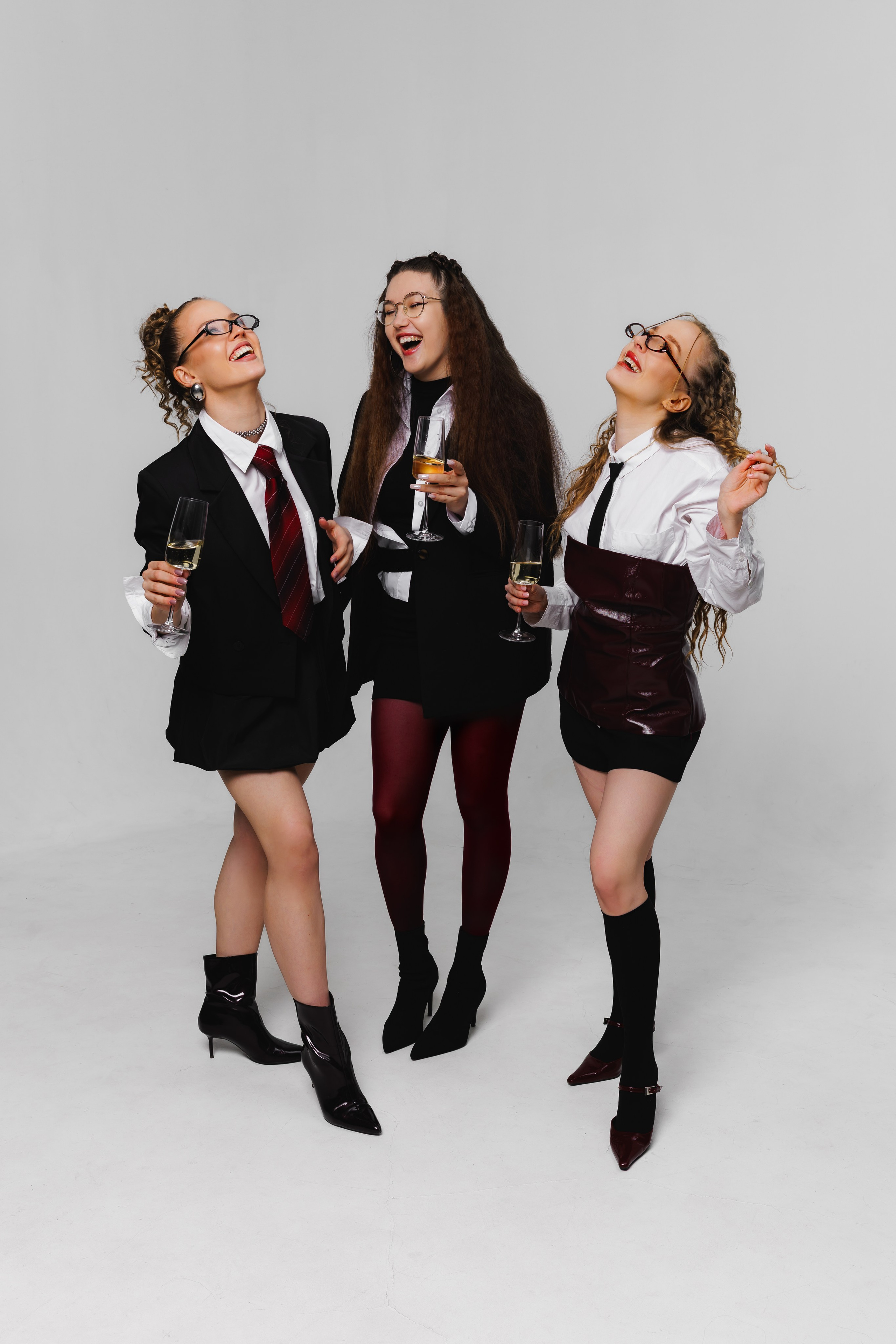 Подружки в стиле Charlie's angels. Крылова Светлана Фотограф Челябинск