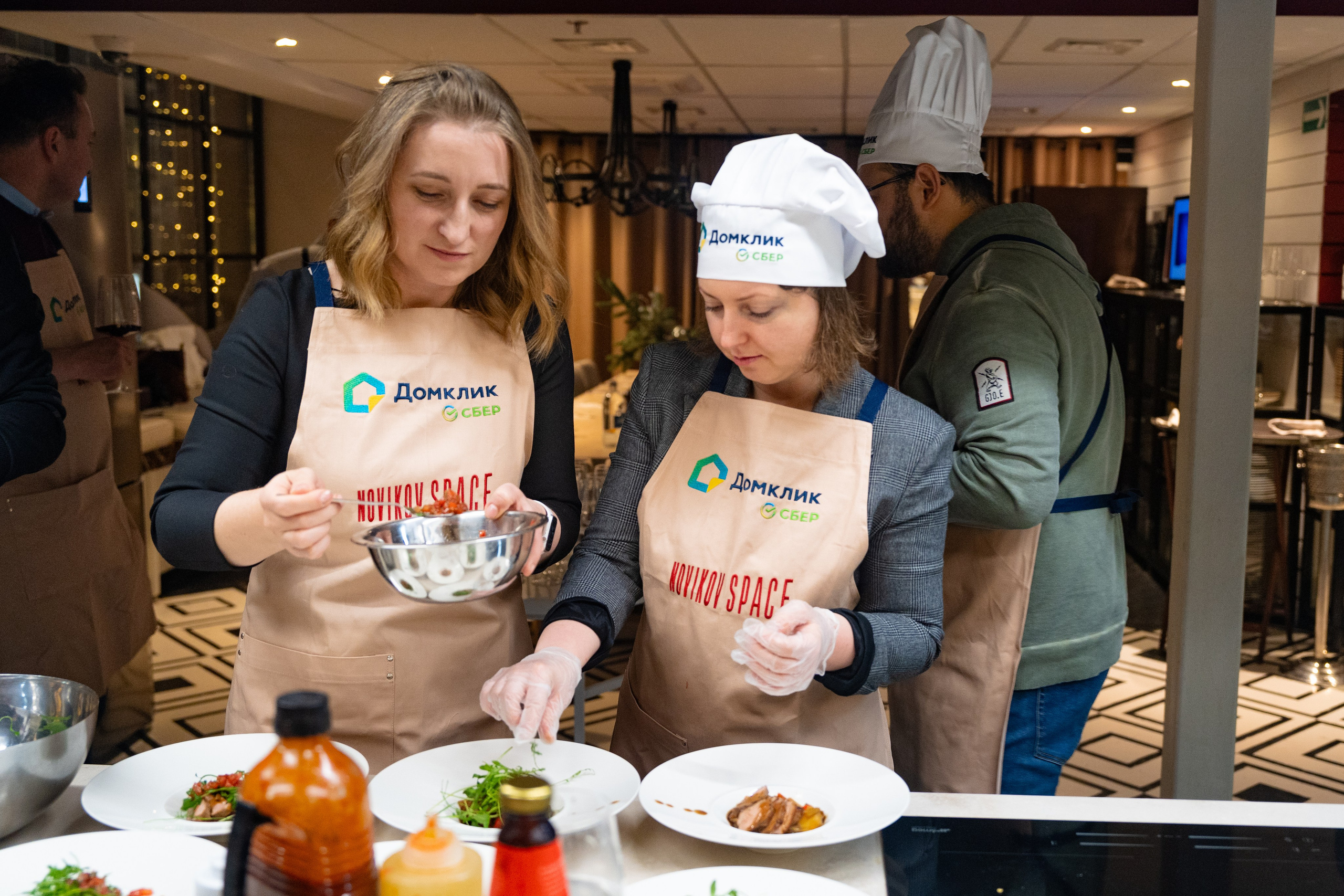 NOVIKOV SCHOOL — Умами зал. Фотограф Никита Комаров