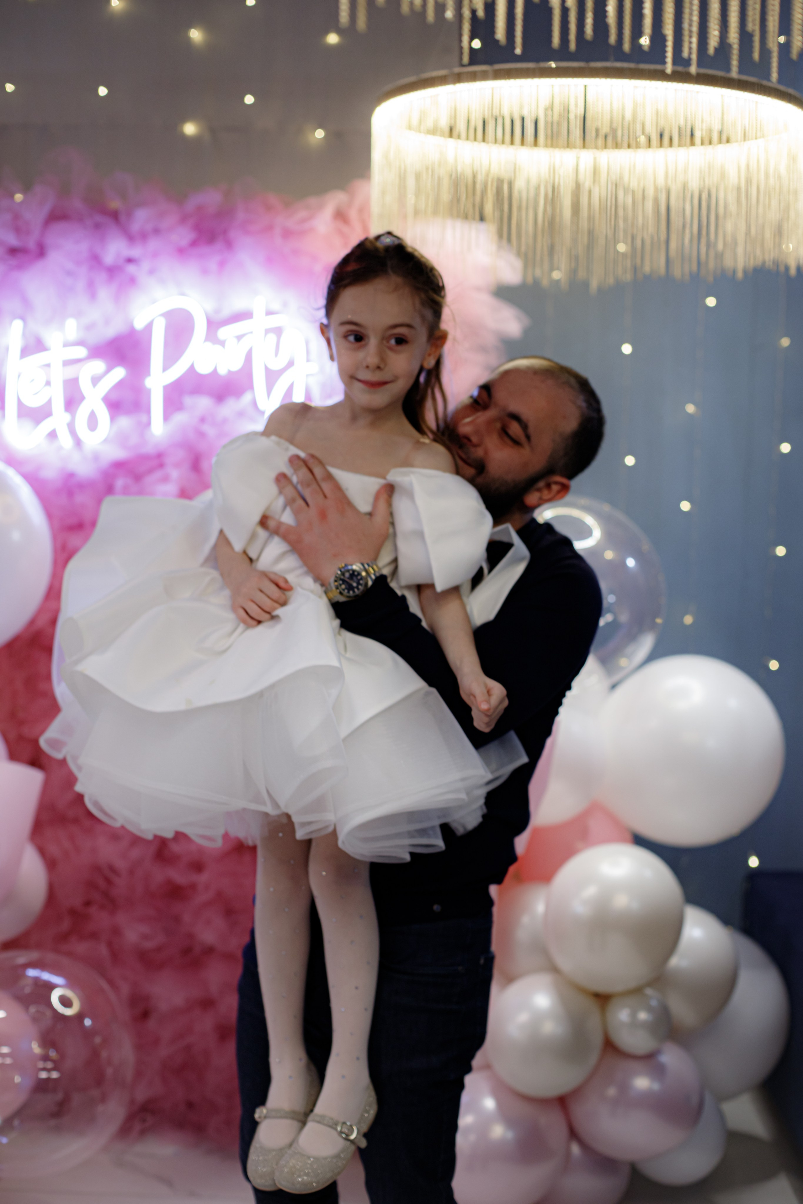 ASIA'S BIRTHDAY PARTY. Photokarish