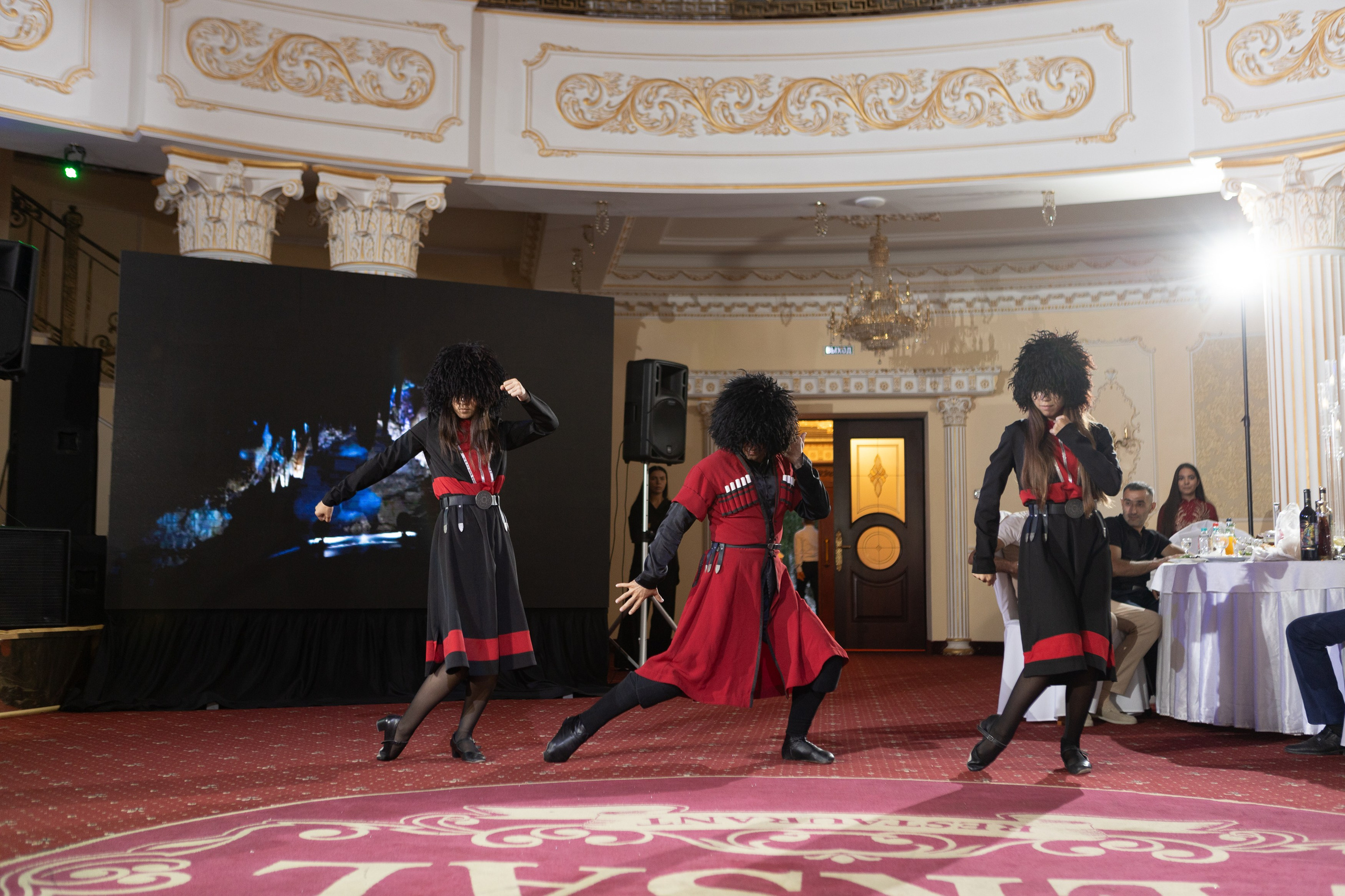 Свадебный фотограф Уфа — Руслан ГабдлисламовЖивые эмоции, красивые кадры, воспоминания на всю жизнь.Работаю по всей Республике Башкортоста. Свадебный фотограф Уфа Руслан Габдлисламов