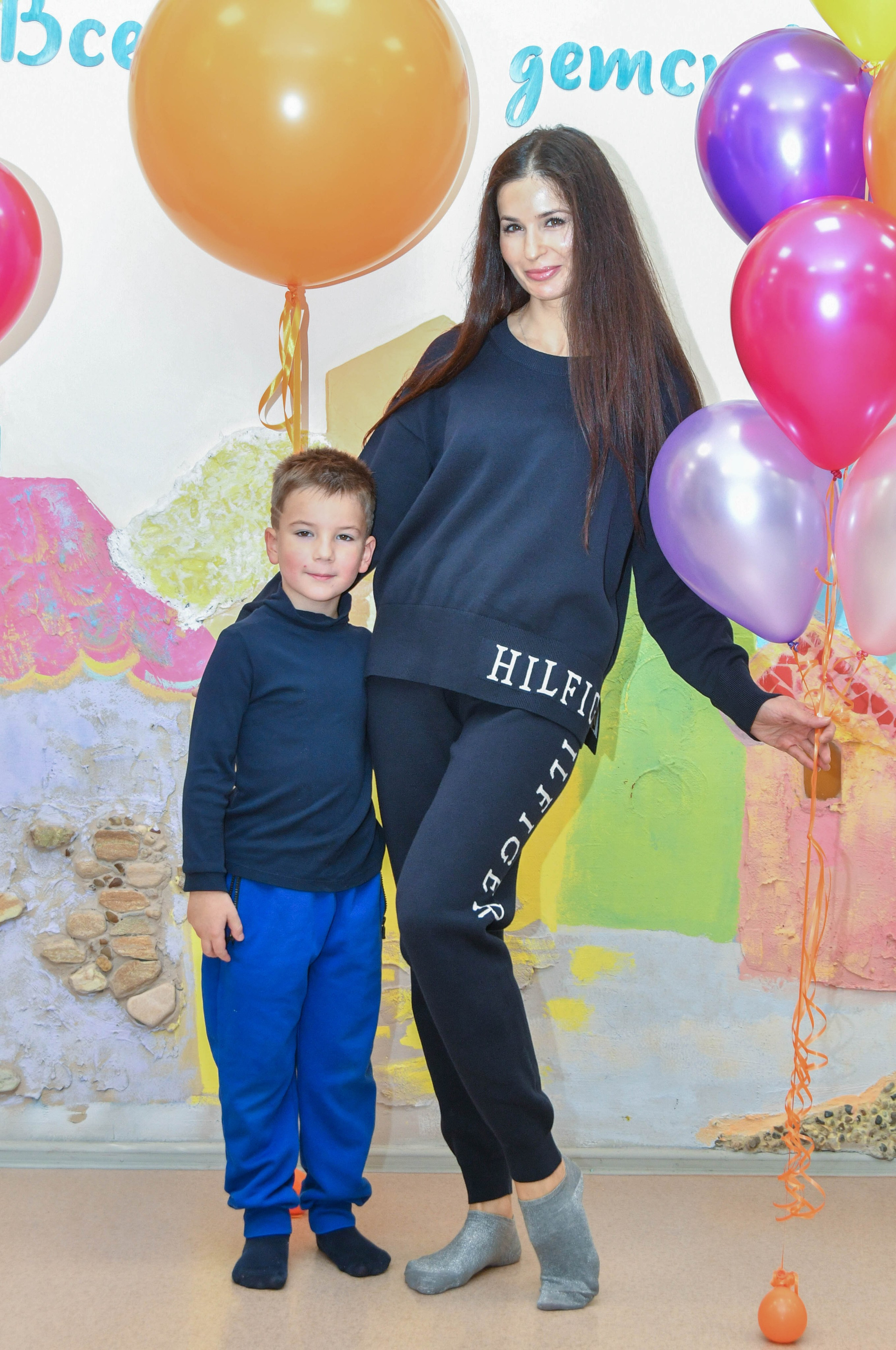 2023 г. День дошкольного работника и прогулка. Репортажный и детский фотограф в Новосибирске