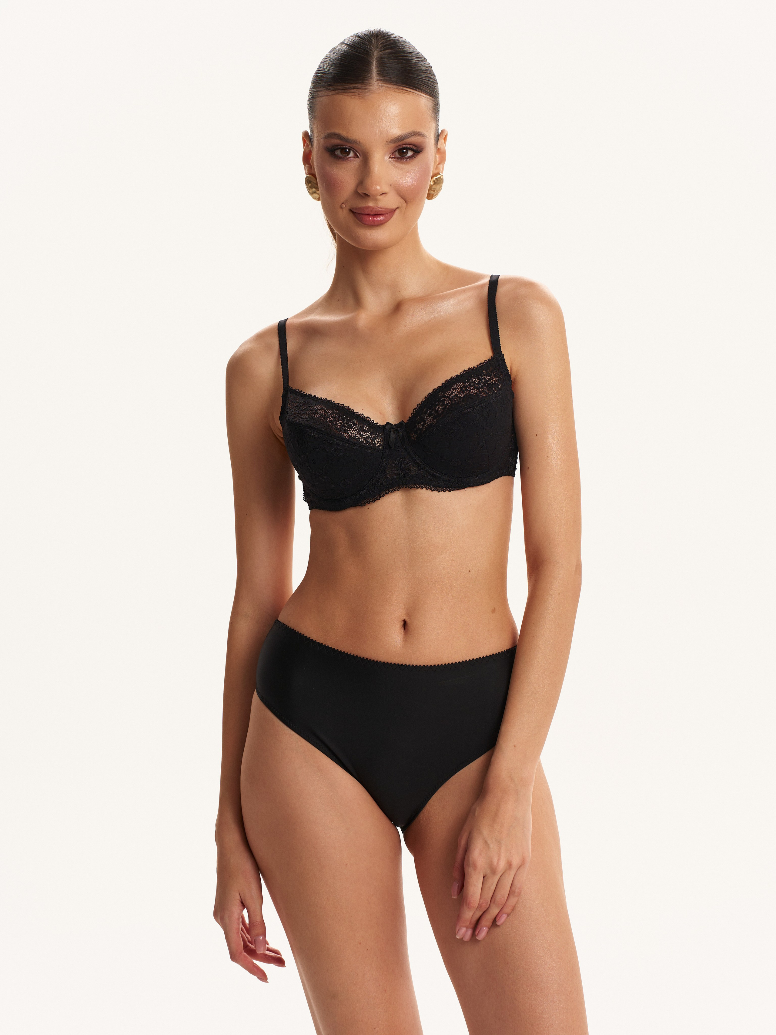 Leda Floriel | Каталог. Фотограф Марина Голубева, Минск. Съемка для брендов, реклама