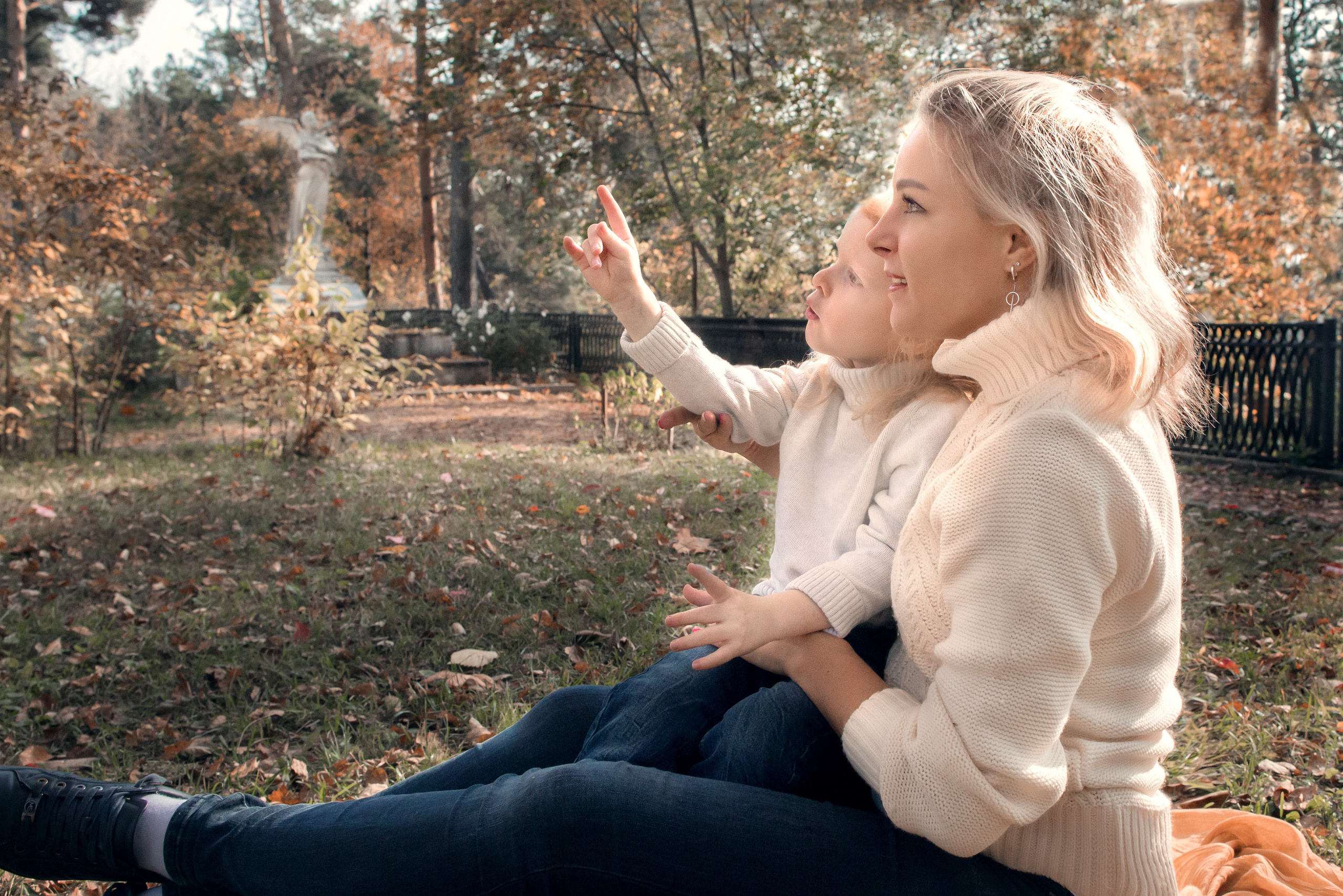 Катя и Лиза. Фотограф на крестины