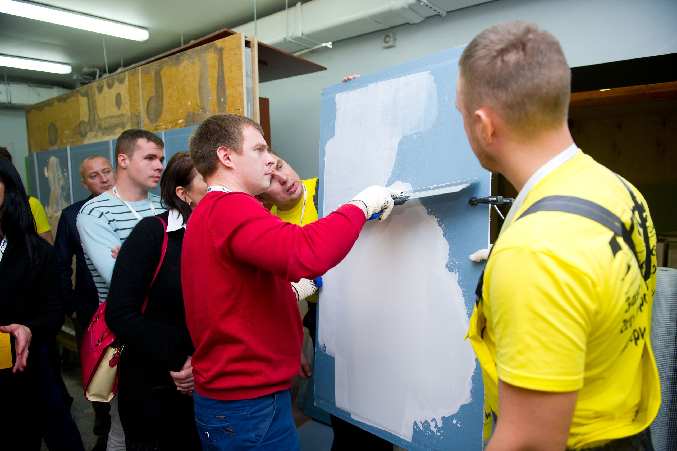 Saint-Gobain демонстрационный центр. Встреча блогеров и представителей фирмы. Репортажный фотограф и видеограф Слава Думчев. Тимбилдинги, отчетники, корпоративы