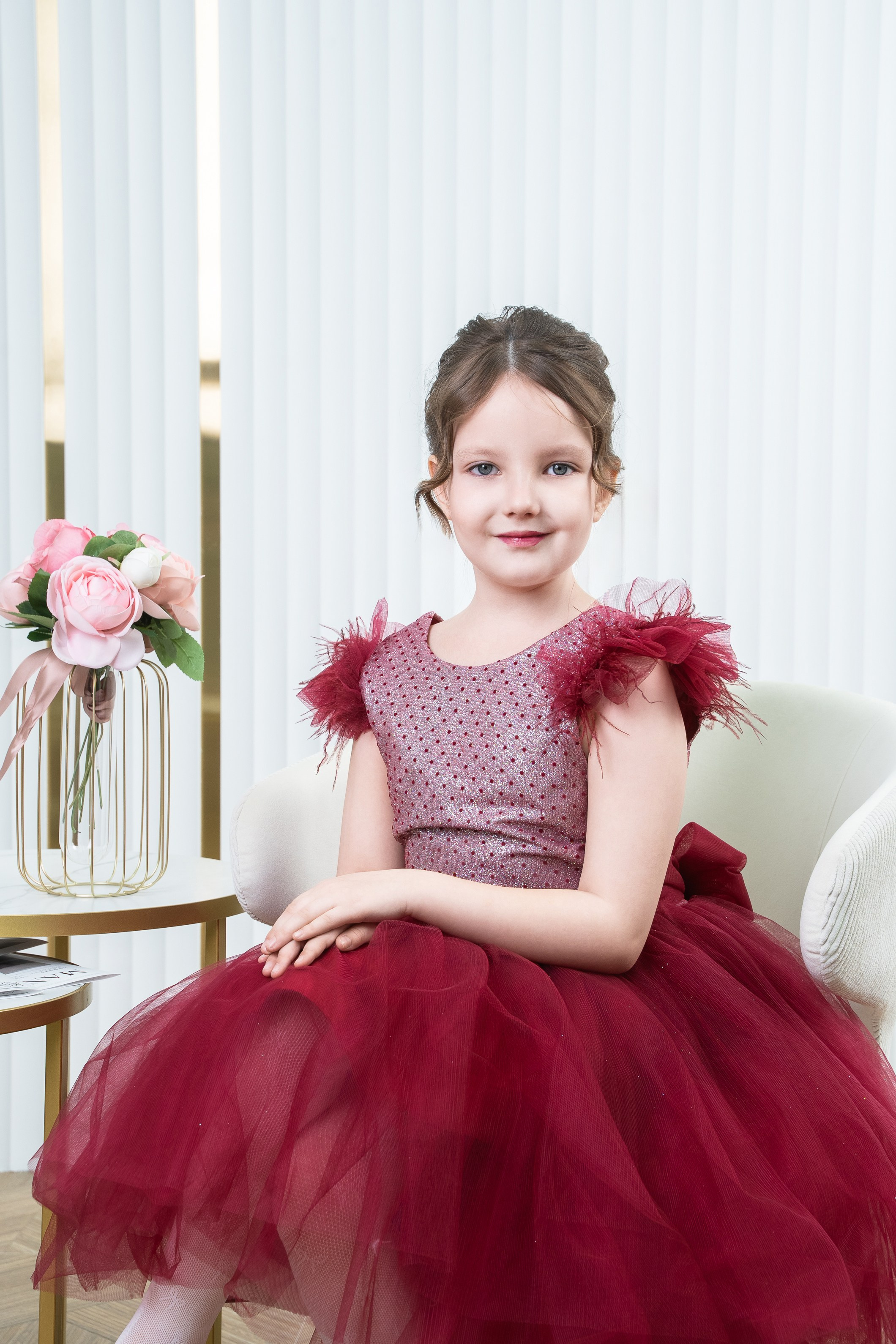 Выпускная фотосессия в фотостудии. Выпускные альбомы Нижнекамск Набережные Челны Фотостудия Небо