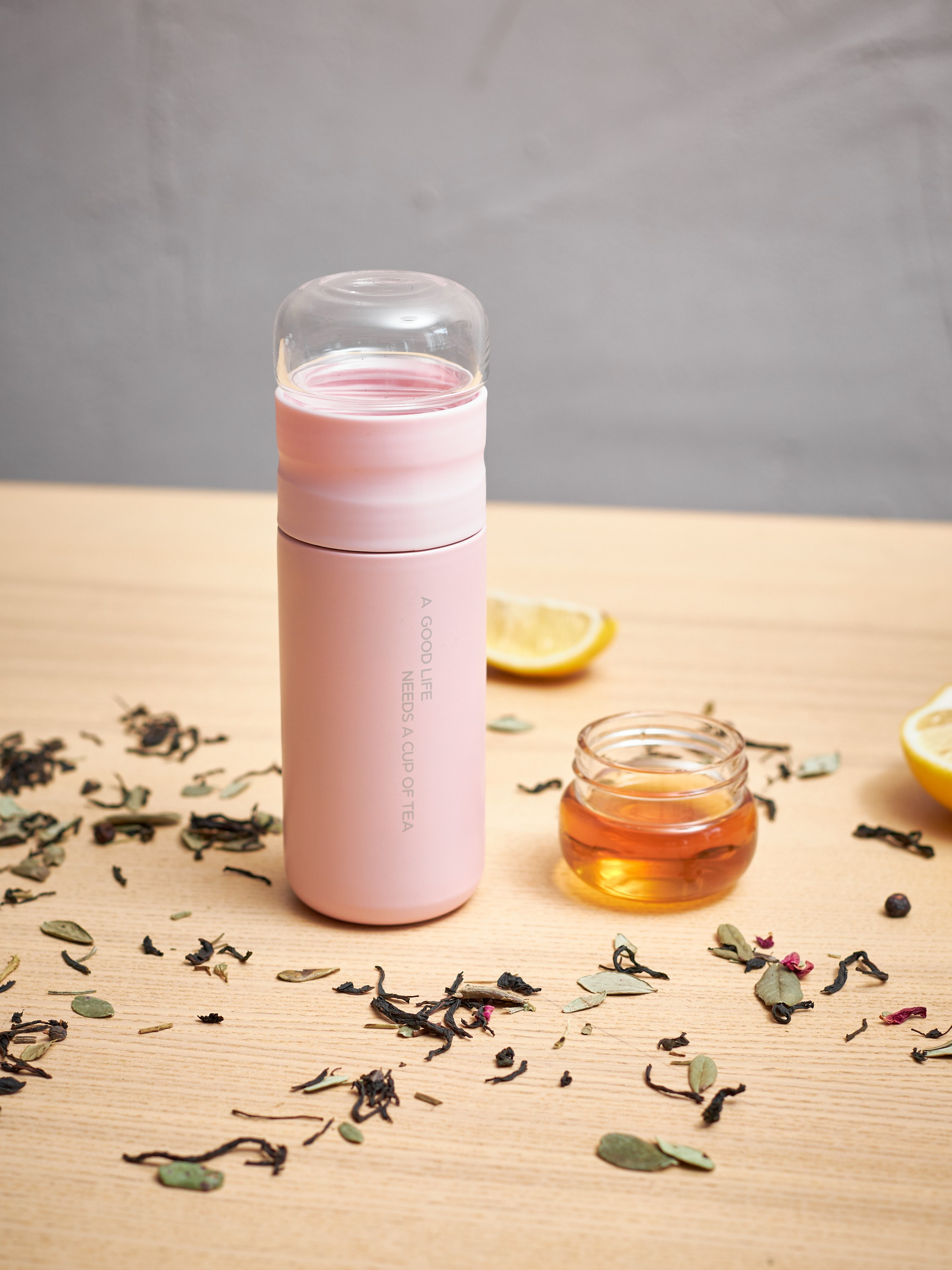 Термосы. Фотограф Екатеринбург Анастасия Жерновская | Маркетплейсы и нейрофото