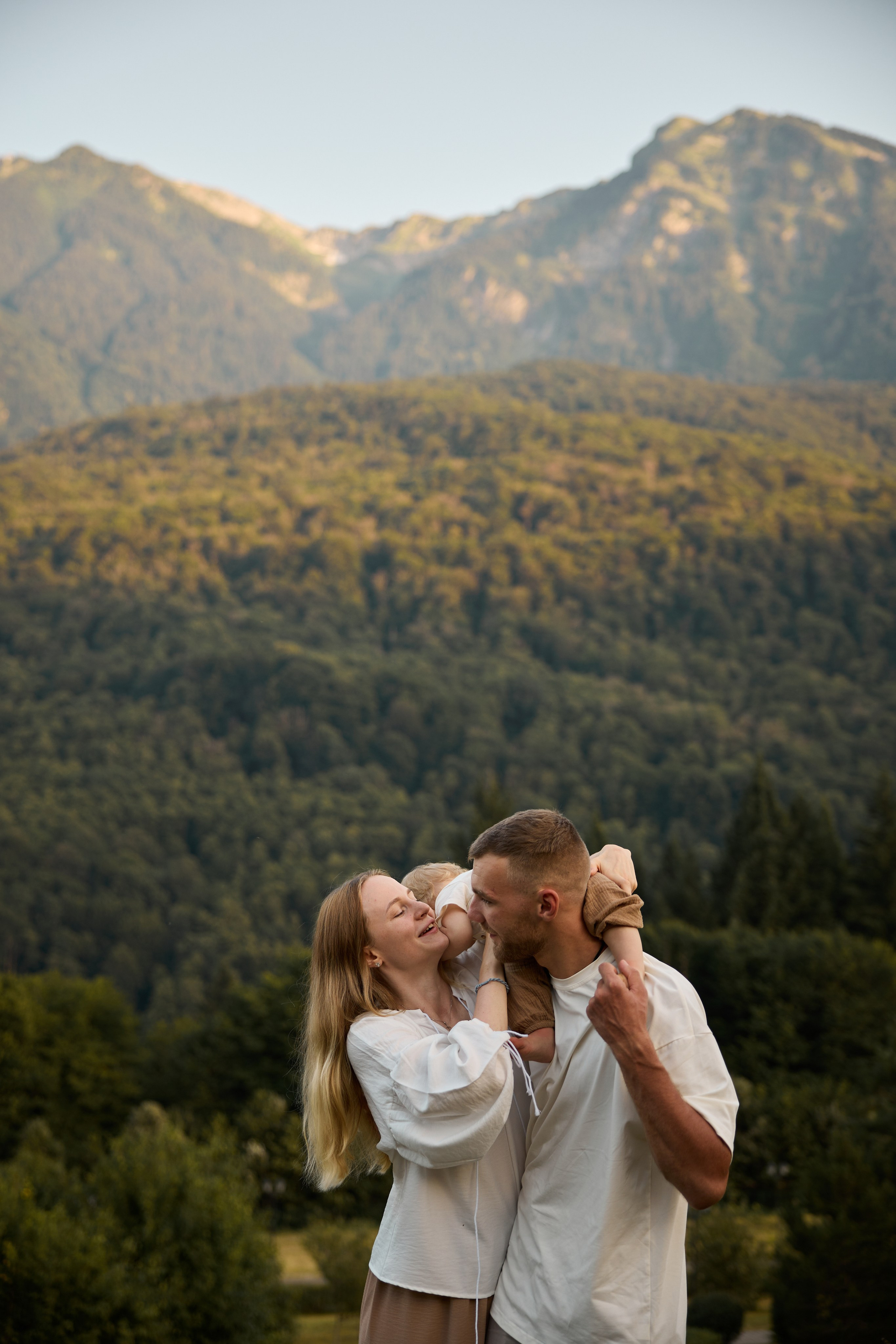 Иван, Ксения и Макар июль 2024. Свадебный и семейный фотограф в Сочи и Краснодарском крае Анна Шмелёва