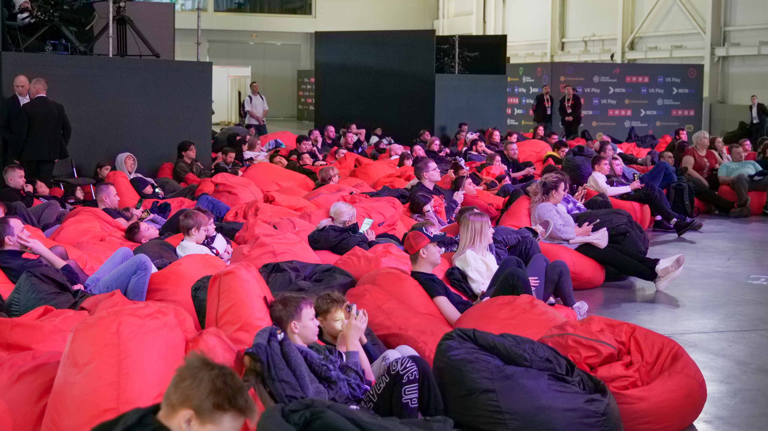 Выставки. Фотограф и видеограф в Москве Александр Вандышев