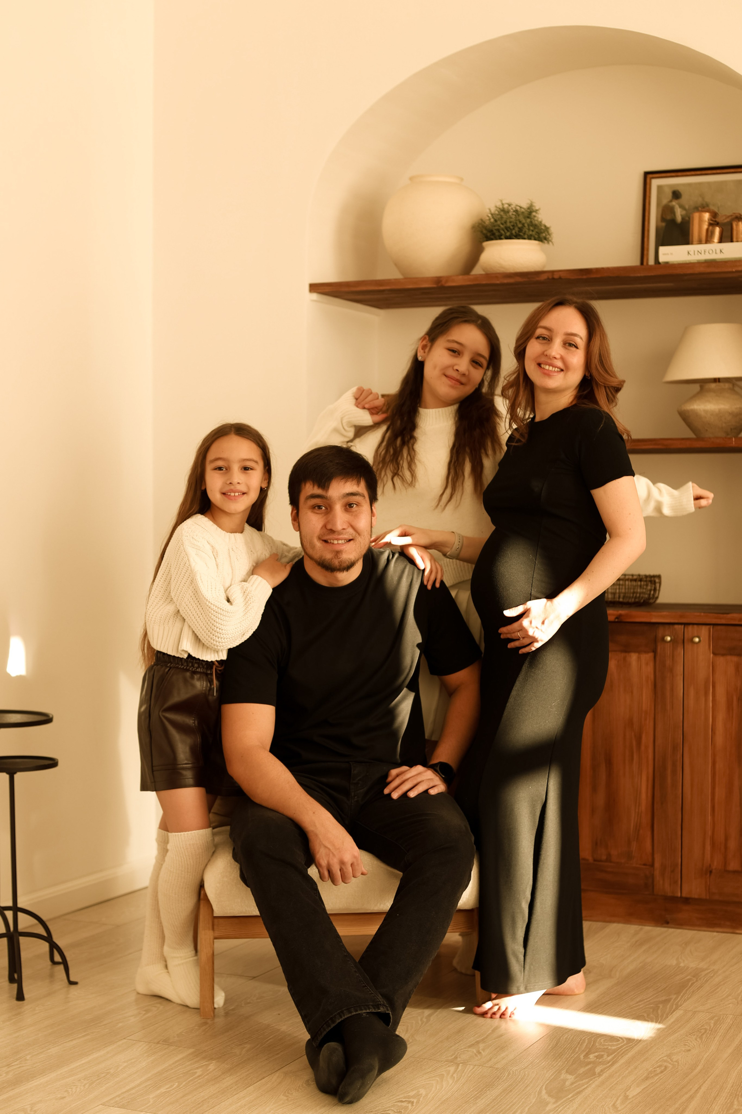 Студийная фотосессия. Фотограф в Астане, индивидуальная, семейная, домашняя фотосессия