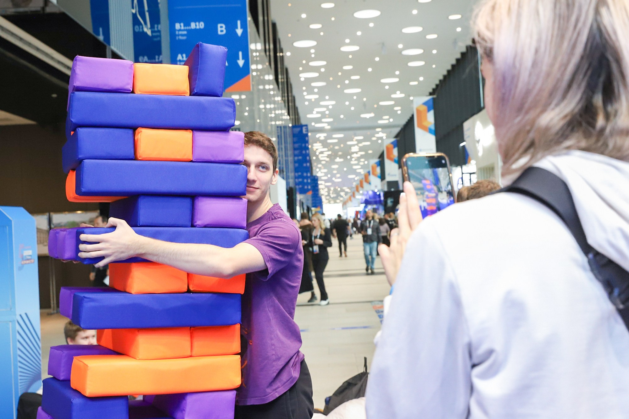 Стенд «Россия — страна возможностей». Фотограф Дарья Попова