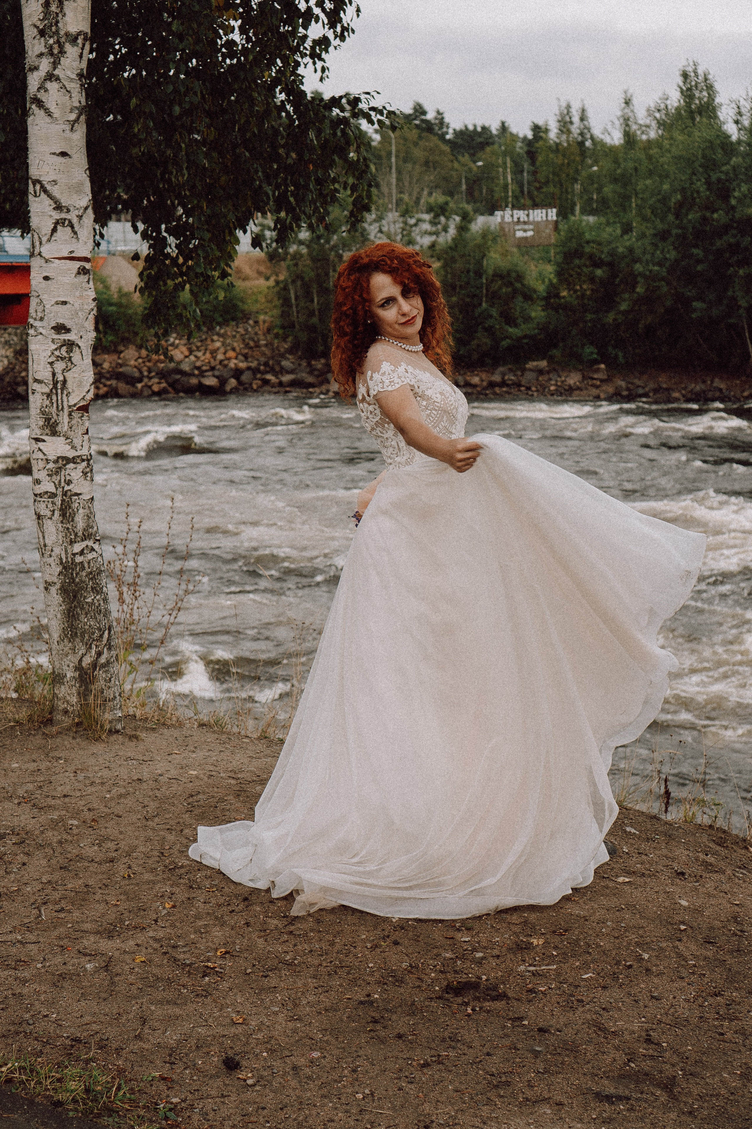 СВАДЕБНАЯ ФОТОСЕССИИЯ ПАРЫ В ГОРОДЕ ПРИОЗЕРСК В СОСНОВОМ ЛЕСУ И С ПИКАПОМ. Профессиональный фотограф, Санкт-Петербург — Виктория Богомолова