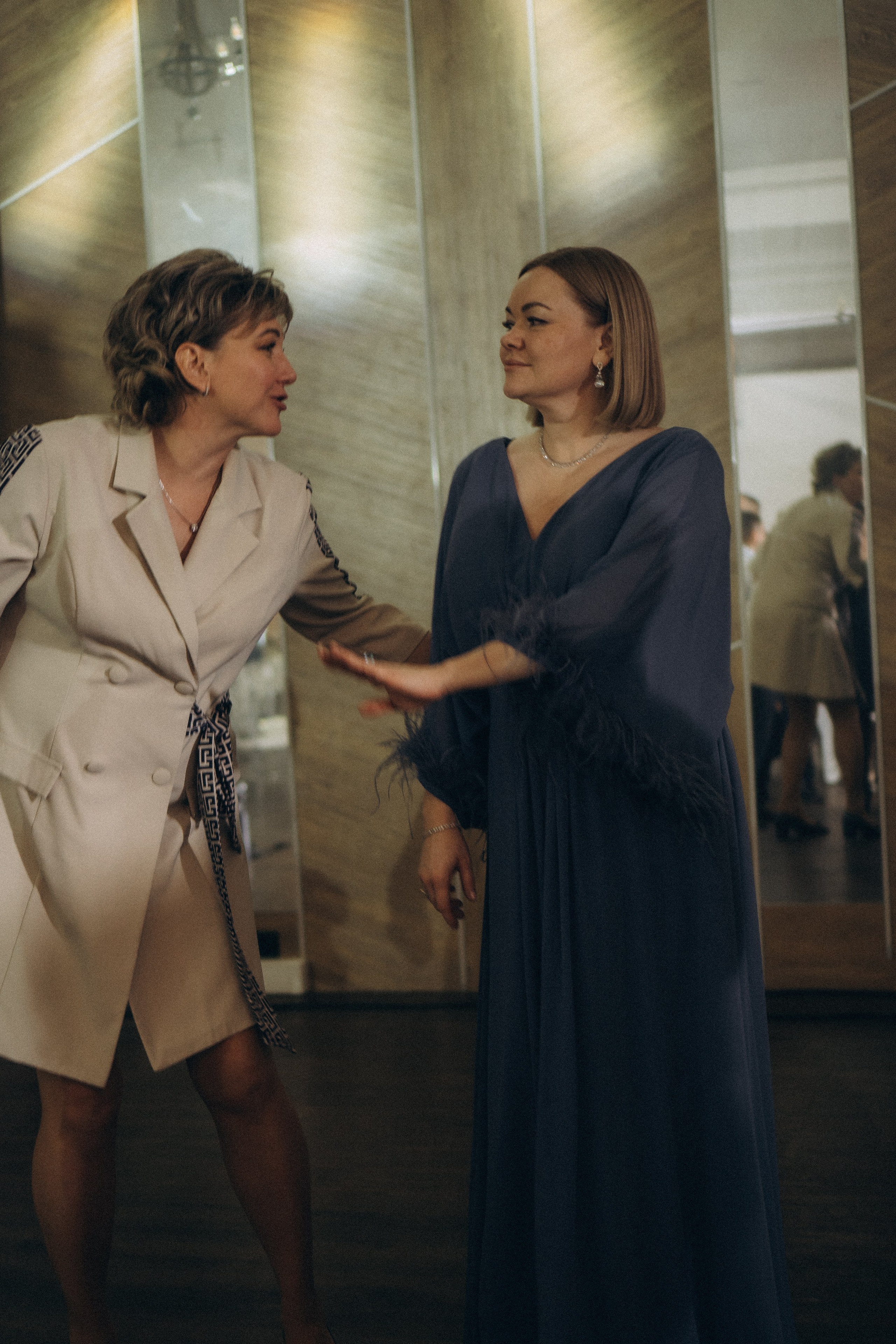 СВАДЕБНАЯ СЬЕМКА СБОРОВ В ОТЕЛЕ И ВЫЕЗД НА ЦЕРЕМОНИЮ (СНЯТО В СИБИРЕ В НИЖНЕВАРТОВСКЕ). Профессиональный фотограф, Санкт-Петербург — Виктория Богомолова