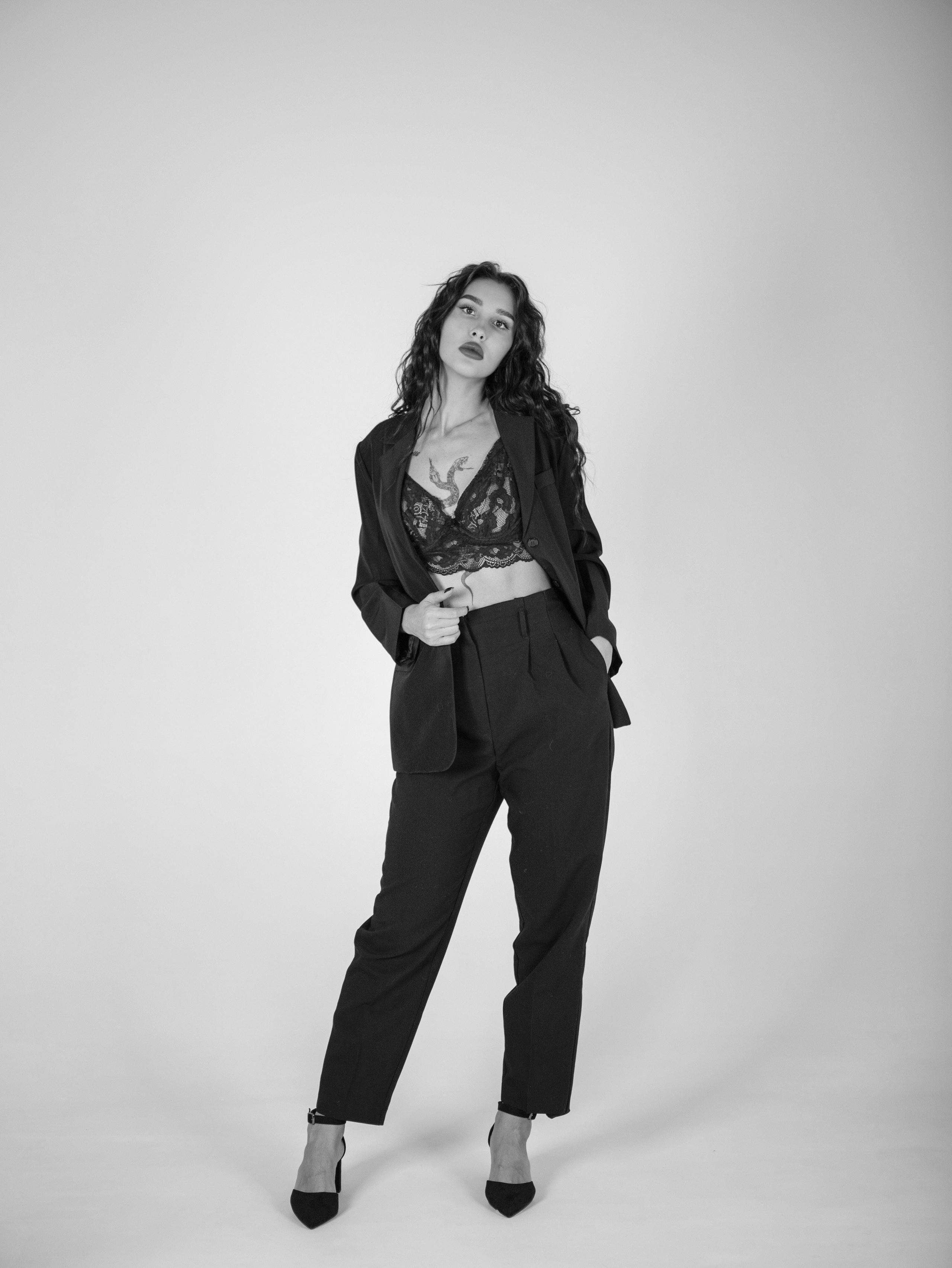 На циклораме. Свадебный и семейный фотограф в Москве Мила Широких