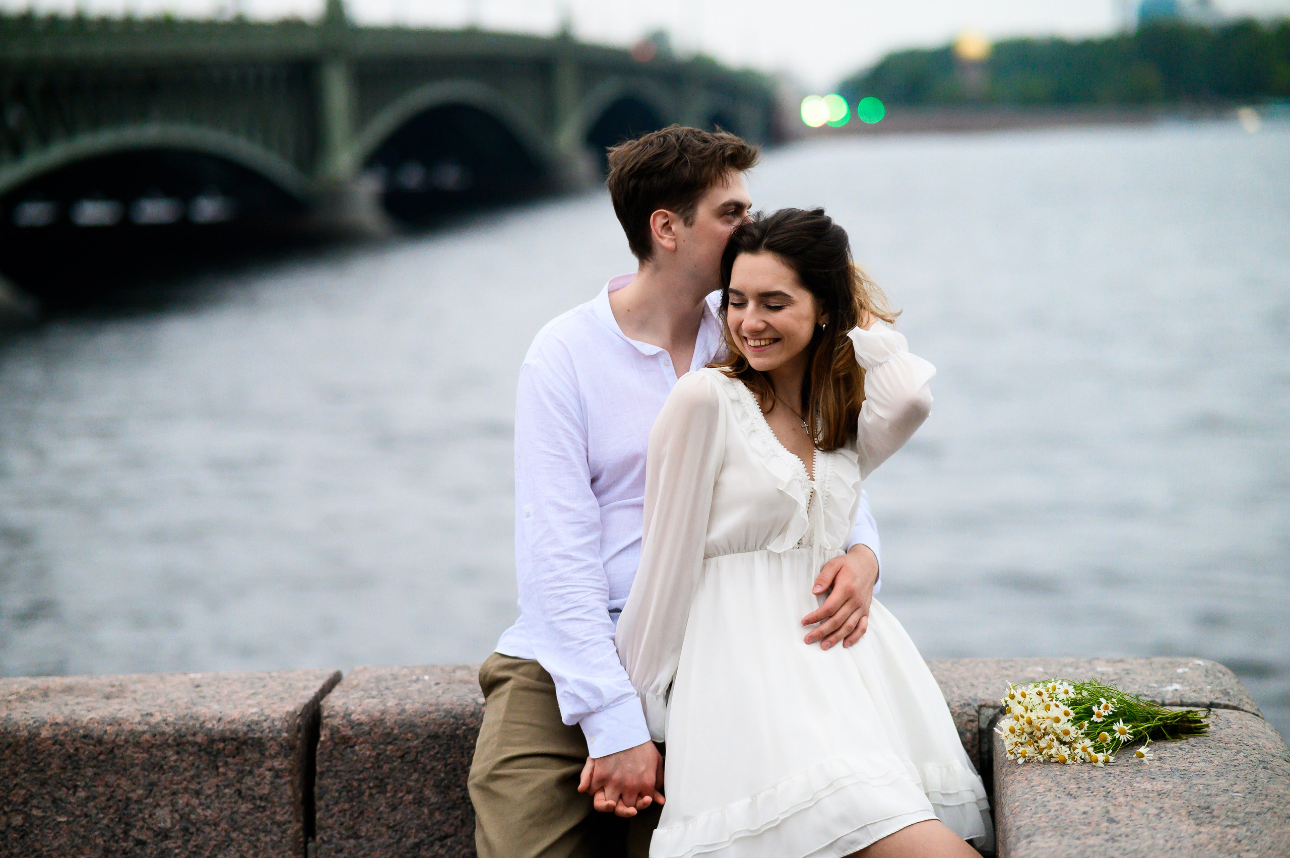 Лавстори на фоне мостов. Свадебный и семейный фотограф Евгения Кононова