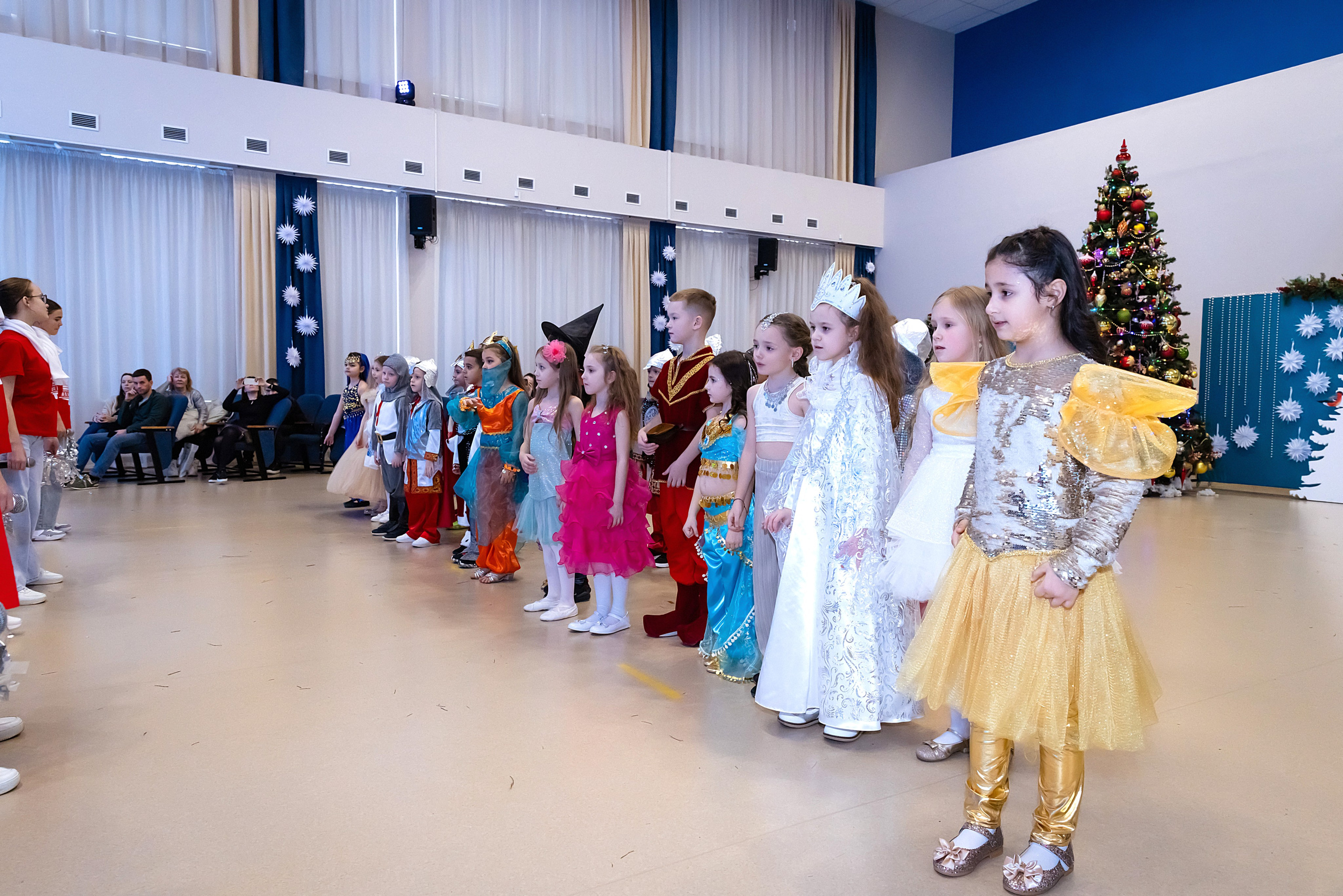 Новогодний праздник 1 В класс! Гимназия № 23. Фотограф и Видеограф в Краснодаре Юлия Солодченко