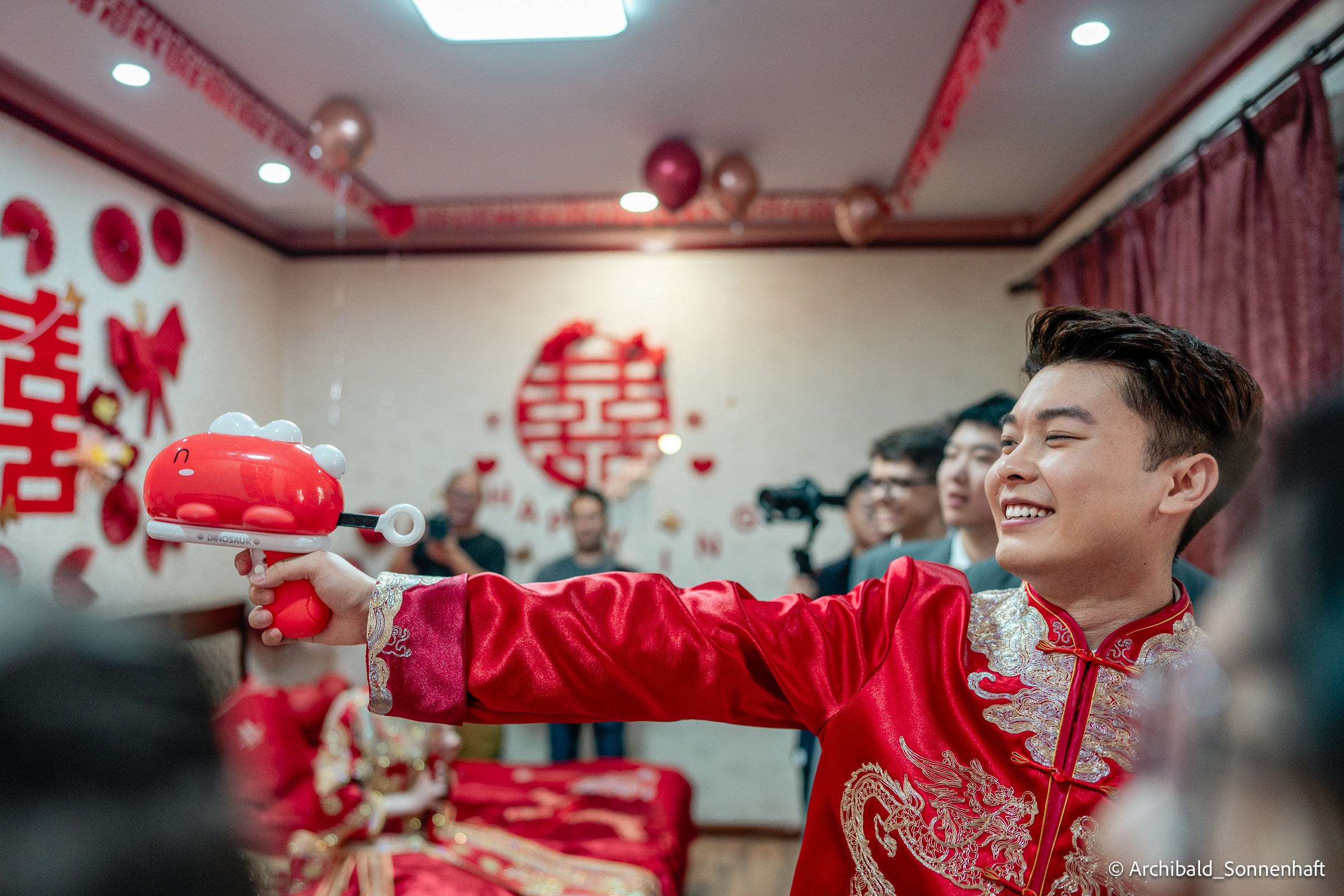 Chinese Wedding in China. Photographer in Guangzhou, China. Archibald Sonnenhaft