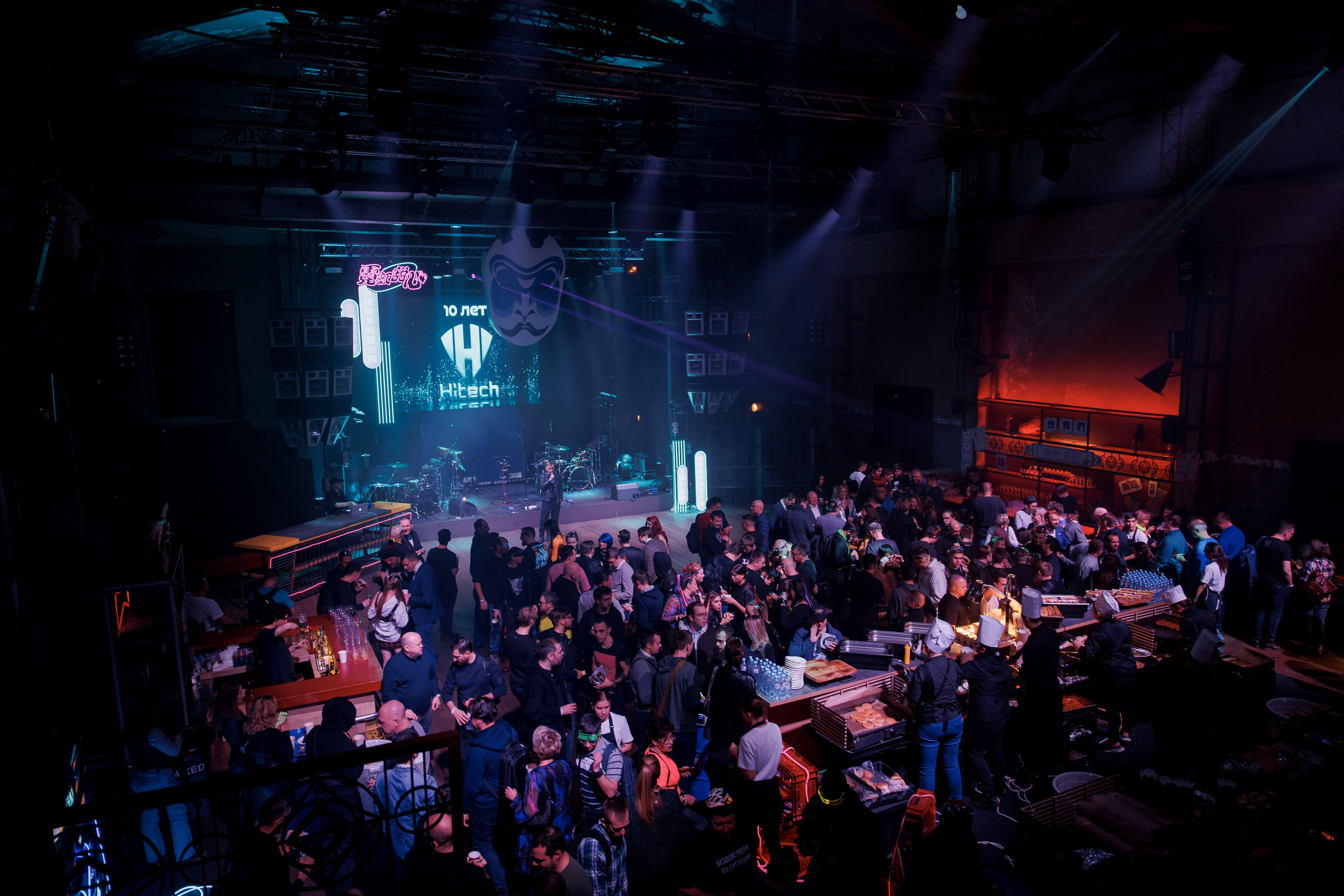 Hitech / Мутабор «Дельфин». Свадебный и семейный фотограф