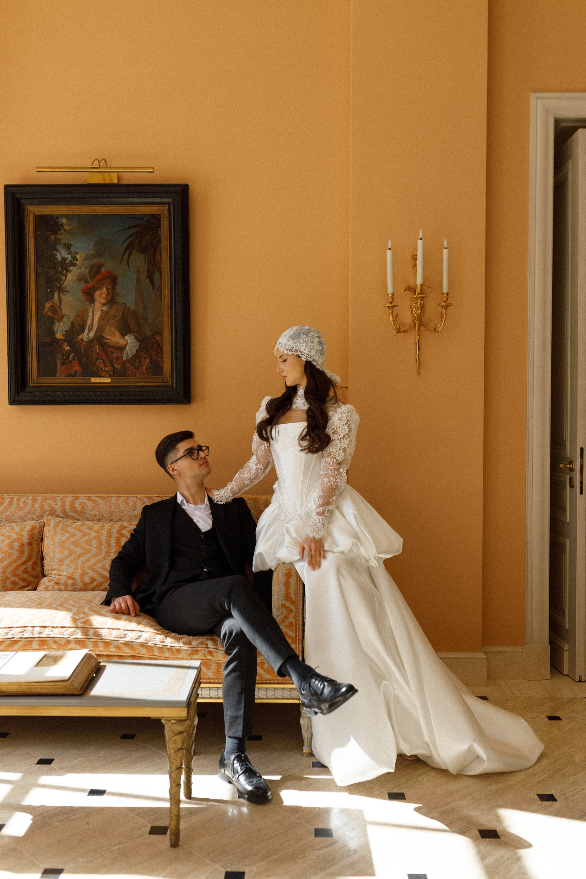 Петр и Лейла