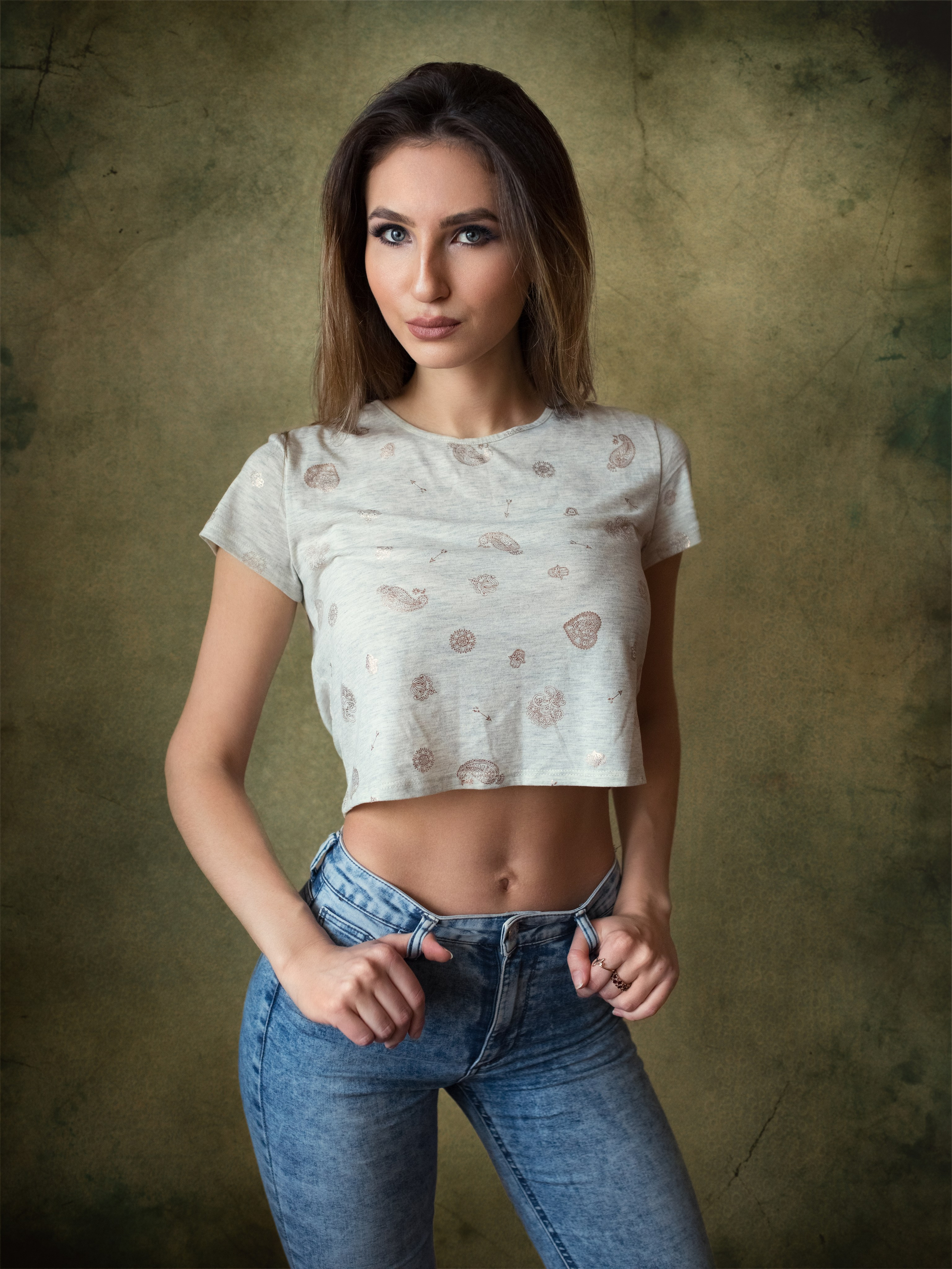 Портреты у окна с Викторией В для «себя»