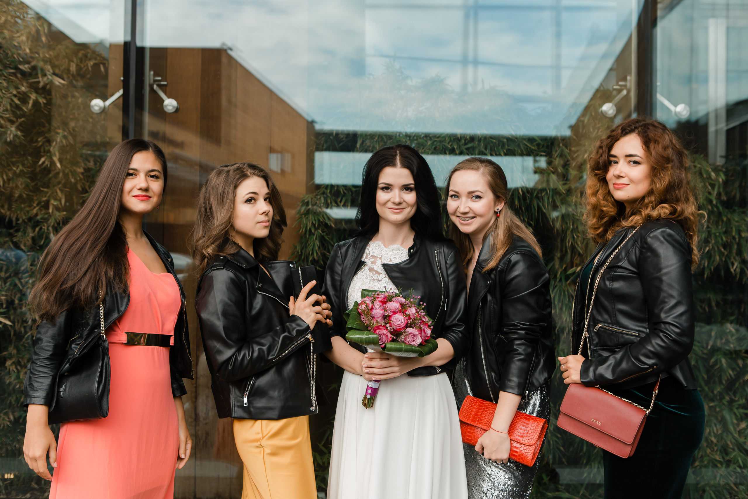 Свадьба в Барвихе. Фото из Барвихи. Загс в Барвихе. Подать заявление в Барвихе. Московский областной загс барвиха. Барвиха village загс