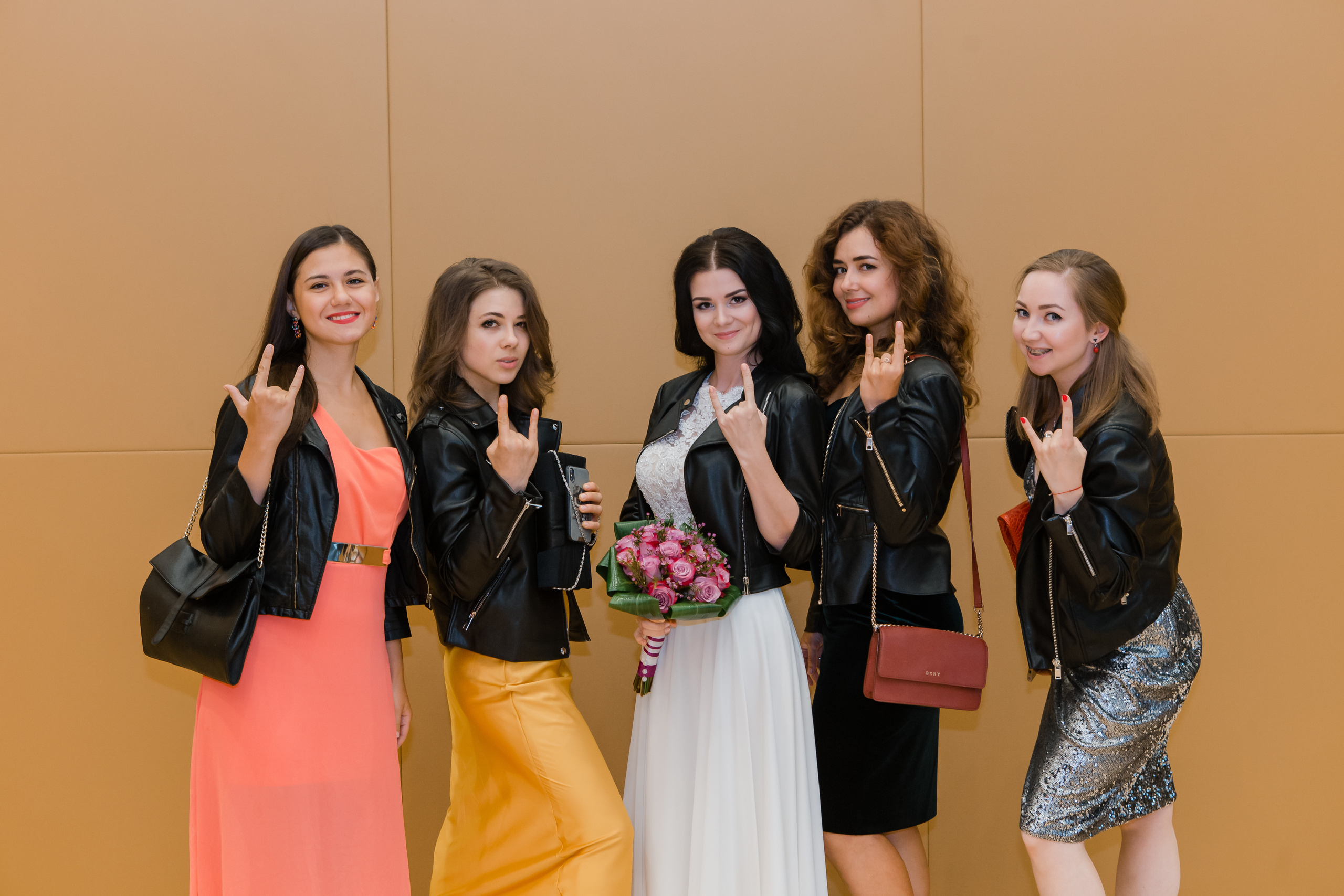 Свадьба в Барвихе. Фото из Барвихи. Загс в Барвихе. Подать заявление в Барвихе. Московский областной загс барвиха. Барвиха village загс