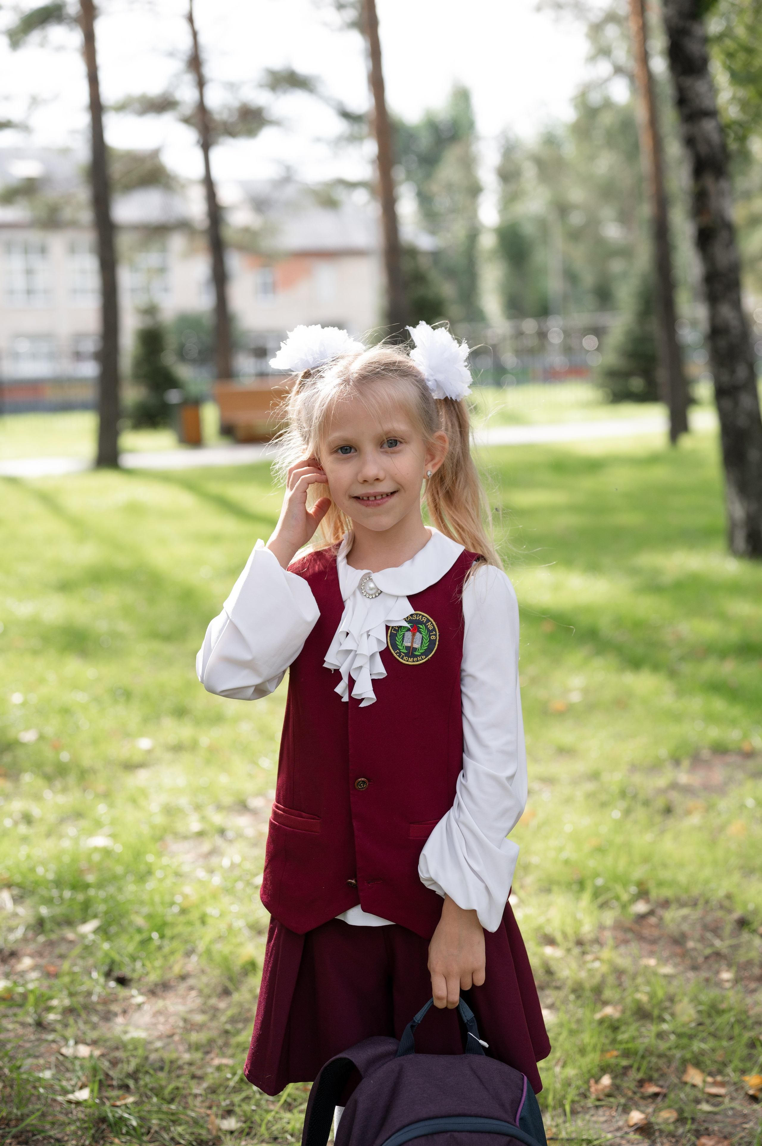 1 сентября 16 гимназия 2 класс (линейка + в классе+ на улице). Фотограф новорожденных, семейный детский в Тюмени Татьяна Морозова