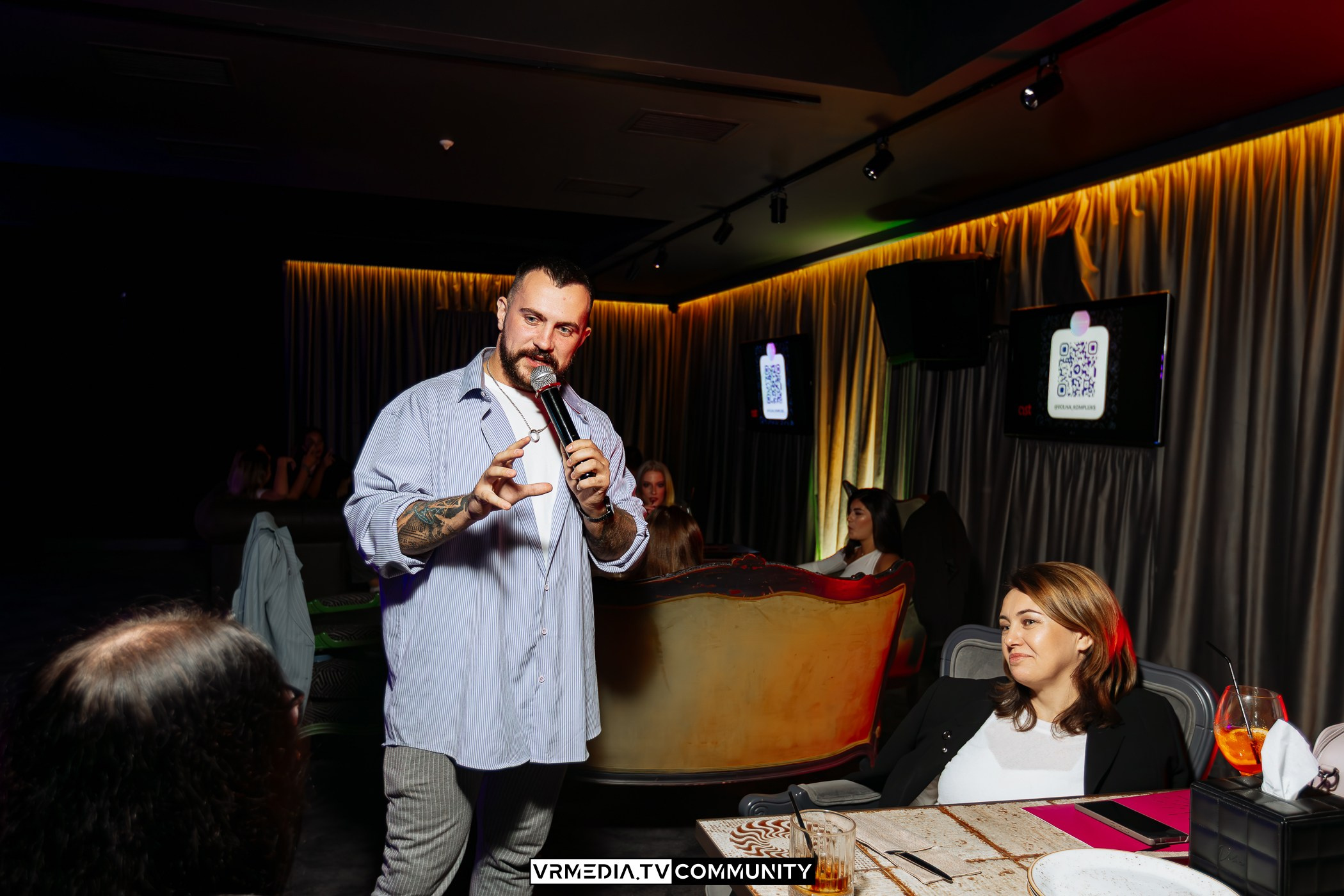 Караоке-бар «Volna»: Friends day или день дружбана