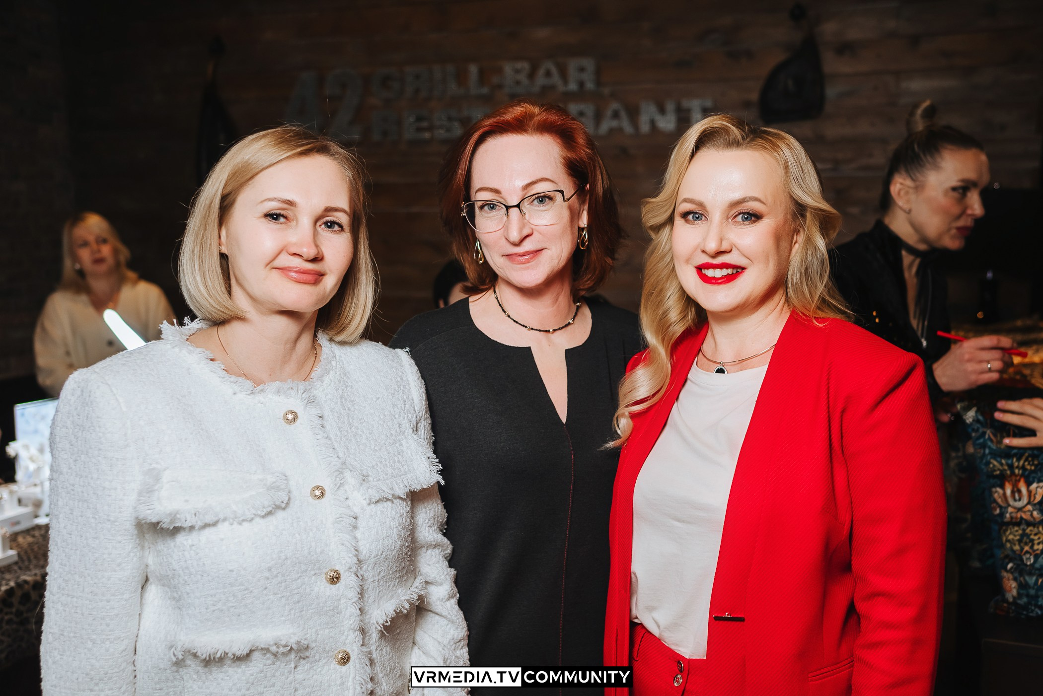 Модный вторник. Винный вечер «Жизнь замечательных людей»