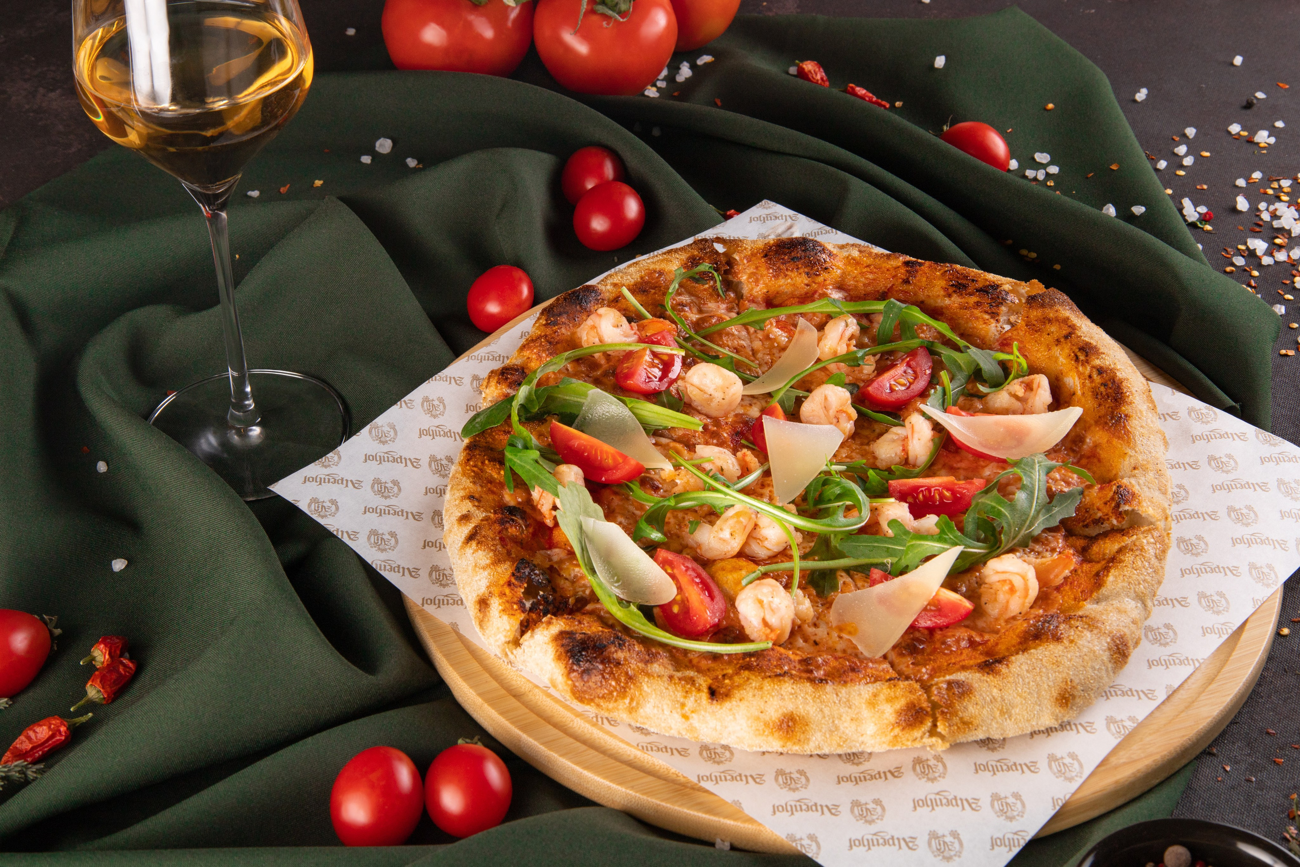 Фотографии пиццы в Астане. Рекламный фуд фотограф и видеограф в Астане Алина Лысенко