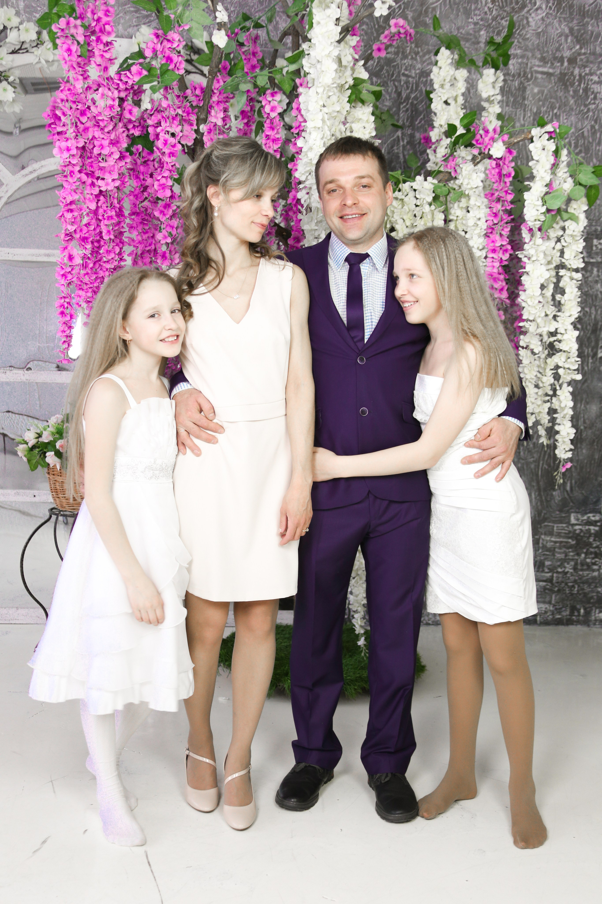 Максим и Любовь. Фотограф Пермь. Фотосессия в фотостудии Перми и на свежем воздухе