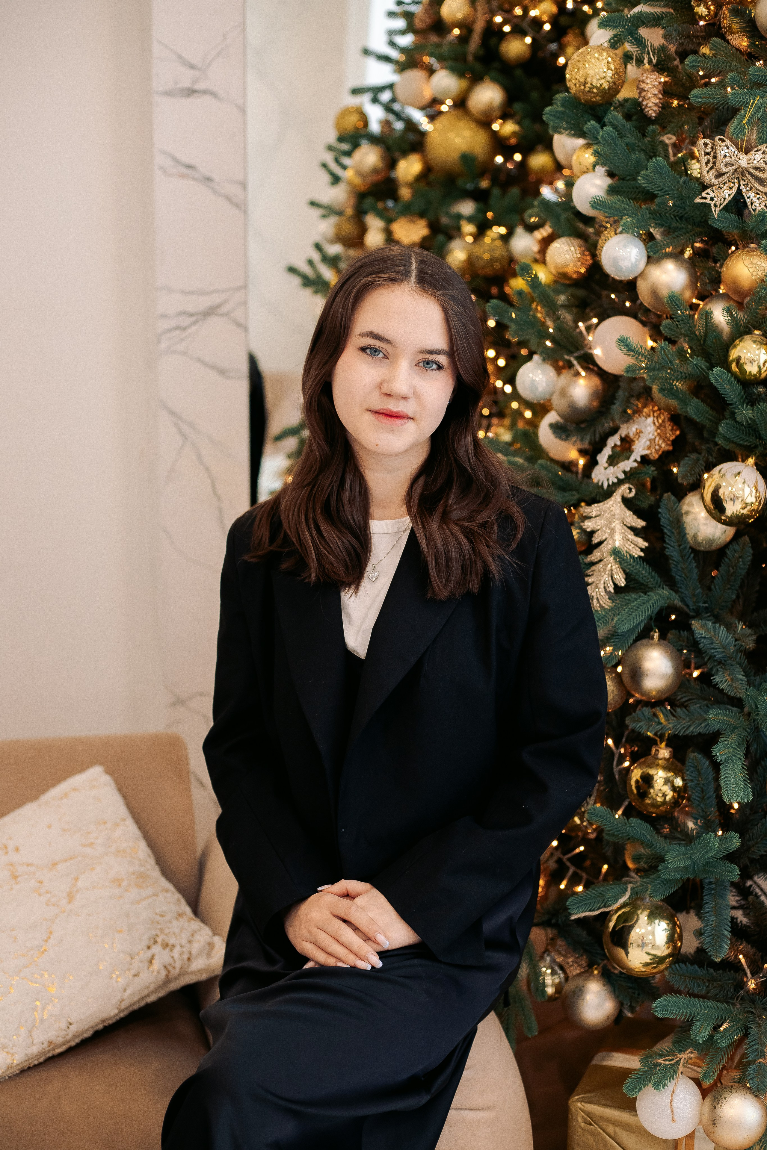 Семейная фотосессия в новогодних декорациях в фотостудии. Фотограф в Санкт-Петербурге, Анна Скворцова