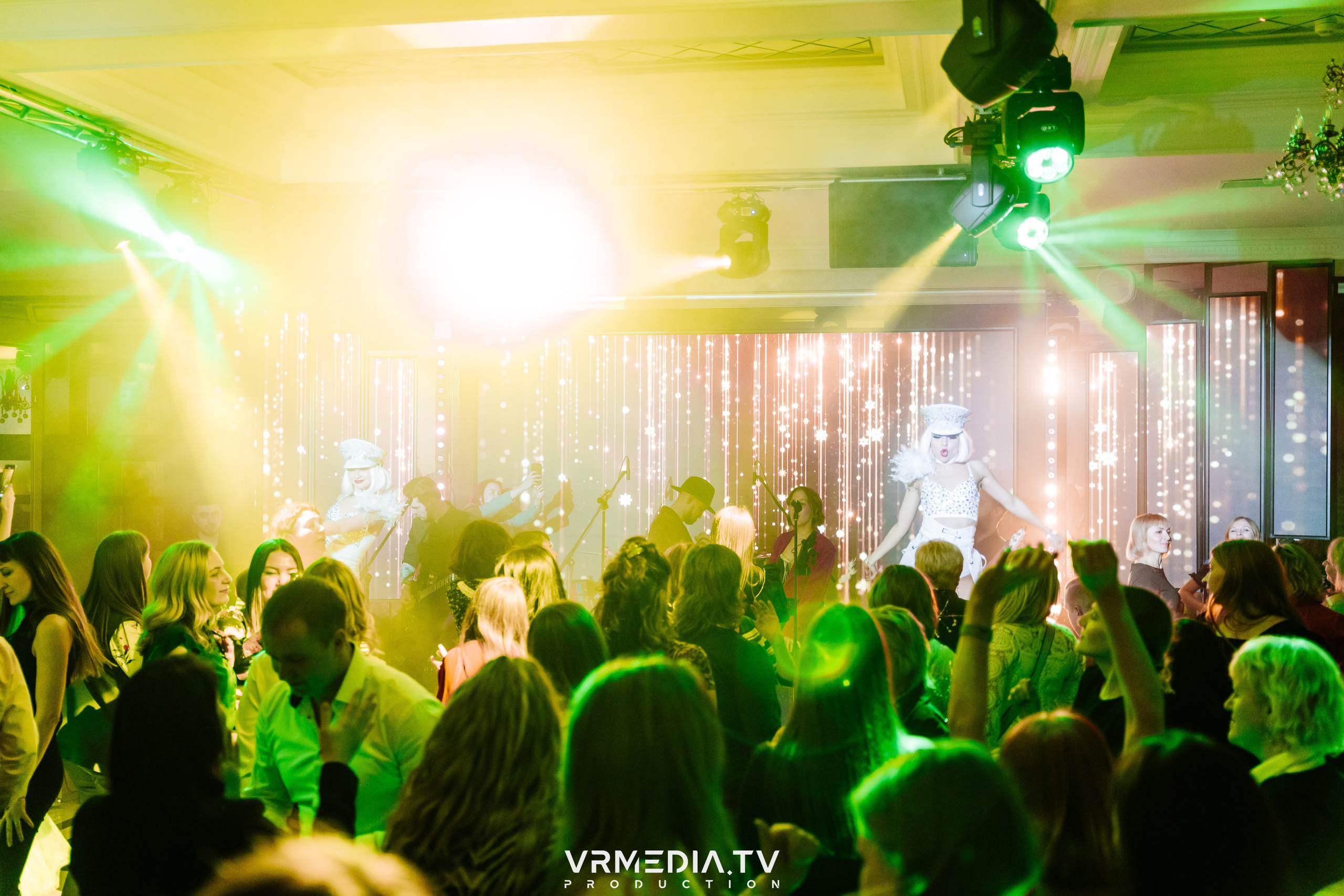 Международный женский день в ресторане «Лазурный берег»