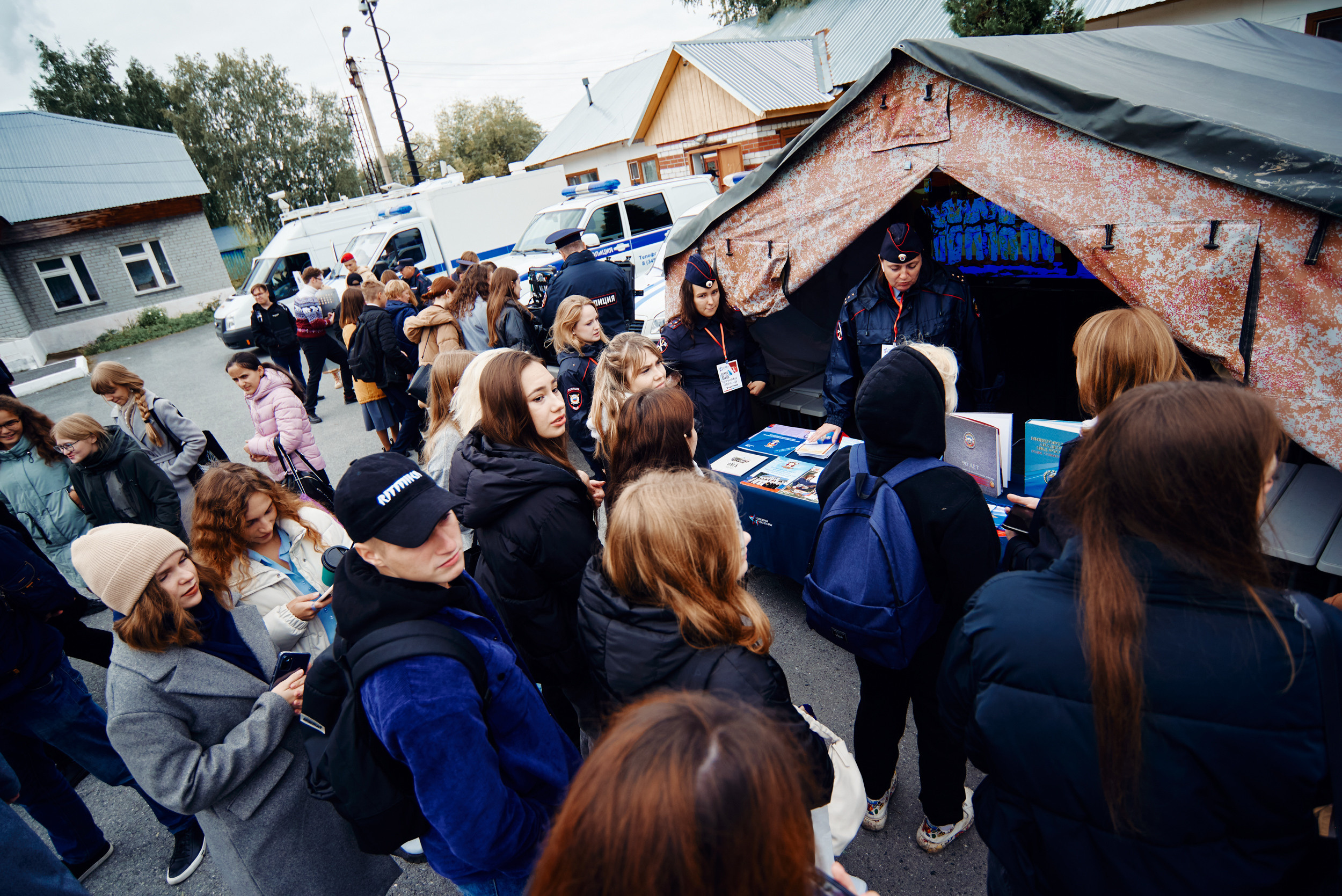 Аванпост. Снимаю всё, кроме похорон
