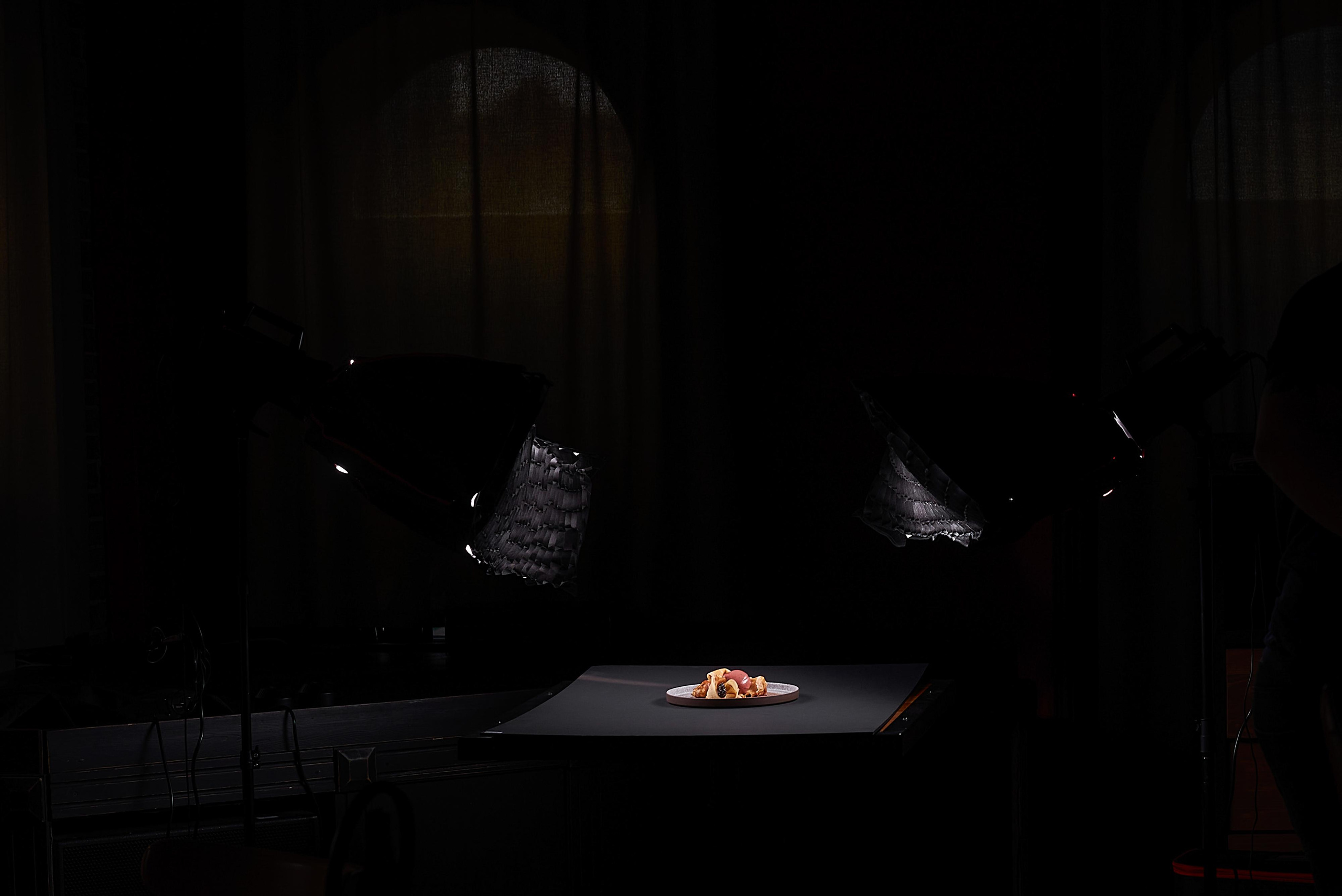 1. Снимаю всё, кроме похорон