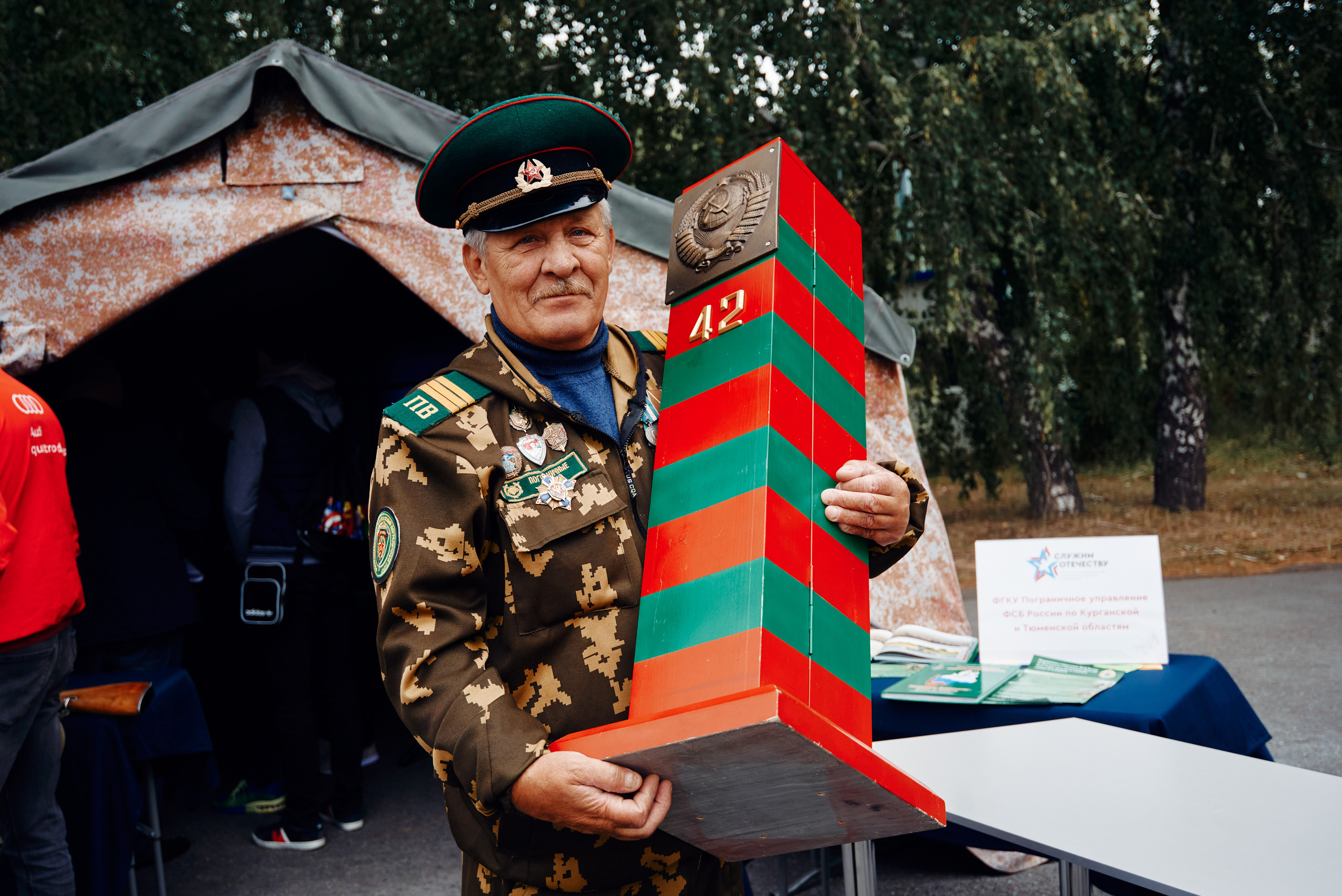 Аванпост. Снимаю всё, кроме похорон