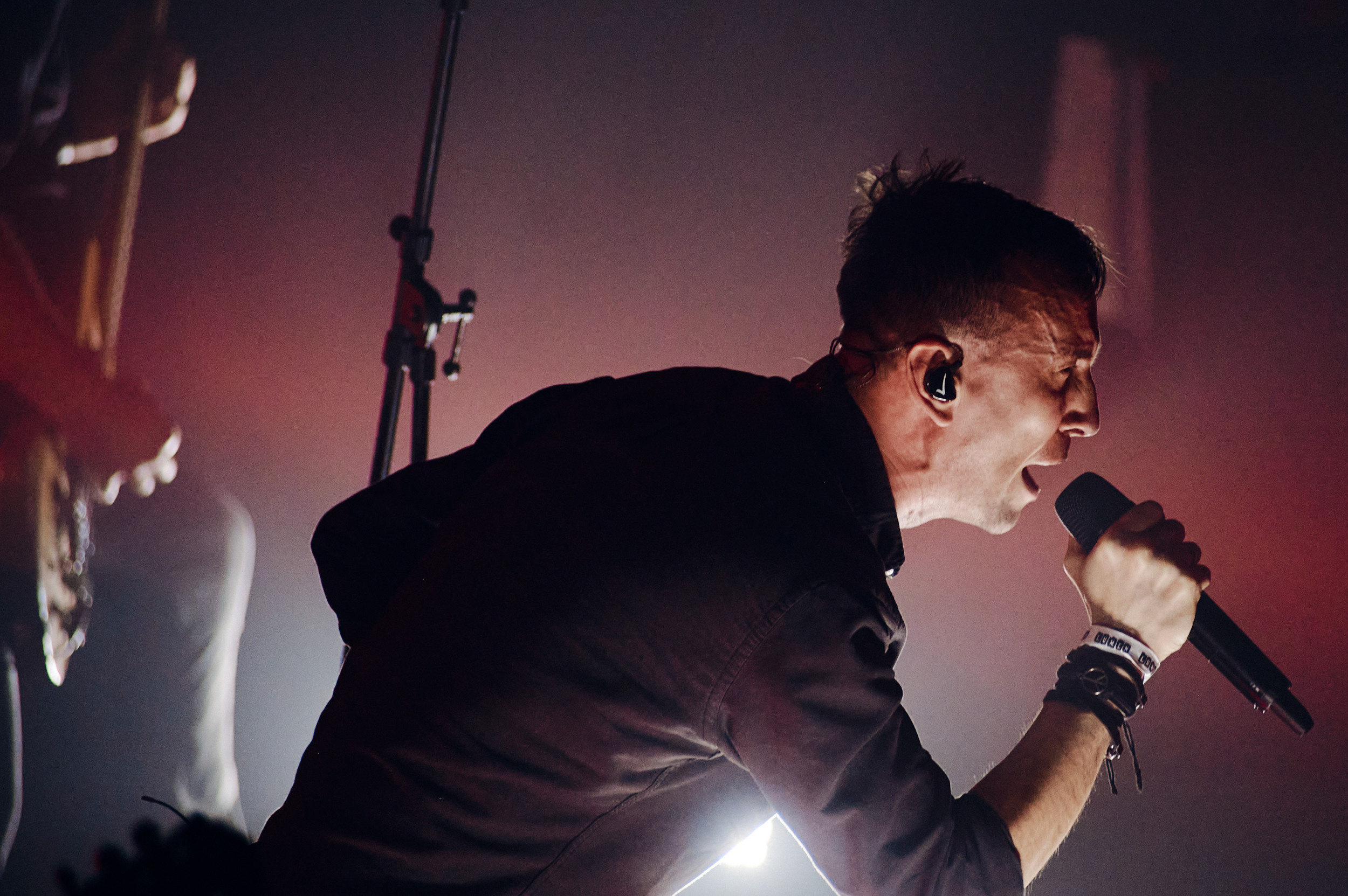 Lumen. Снимаю всё, кроме похорон