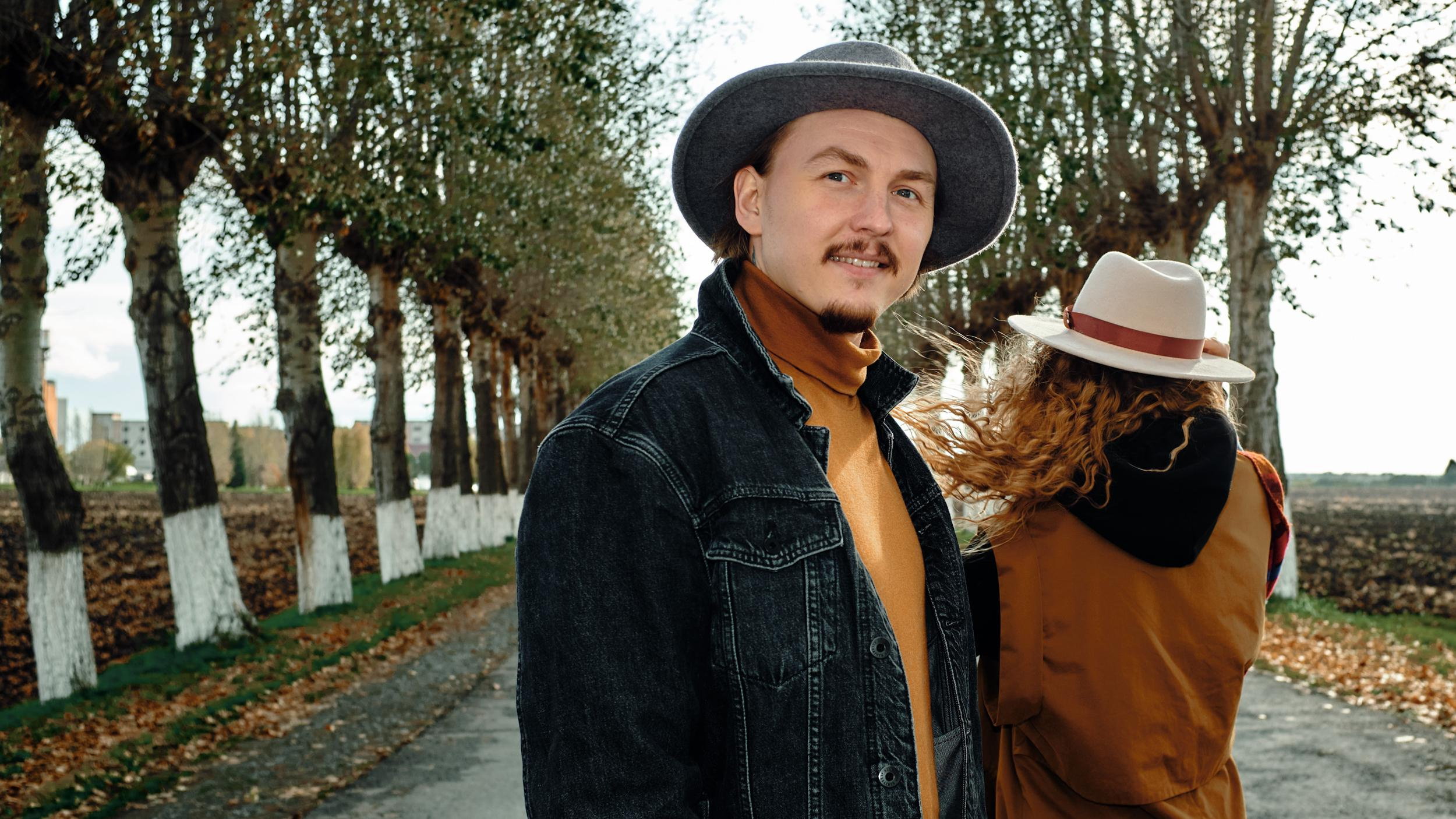 А и Ю. Снимаю всё, кроме похорон