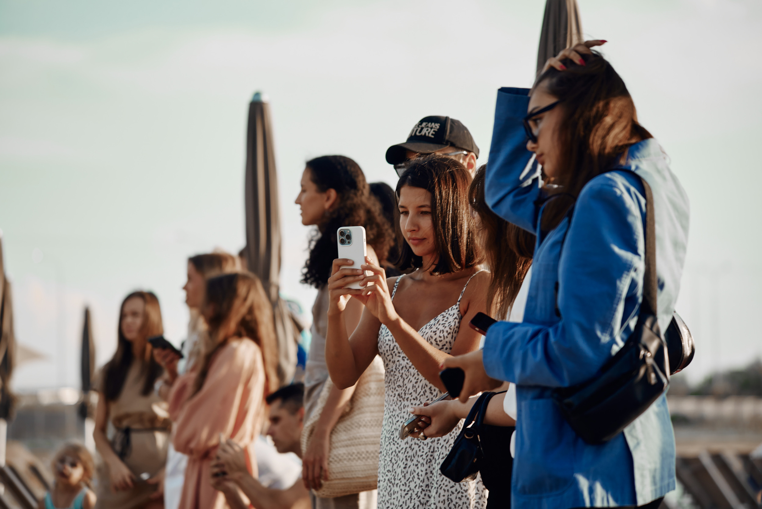 Липовое Демонстрация моделей одежды. Снимаю всё, кроме похорон