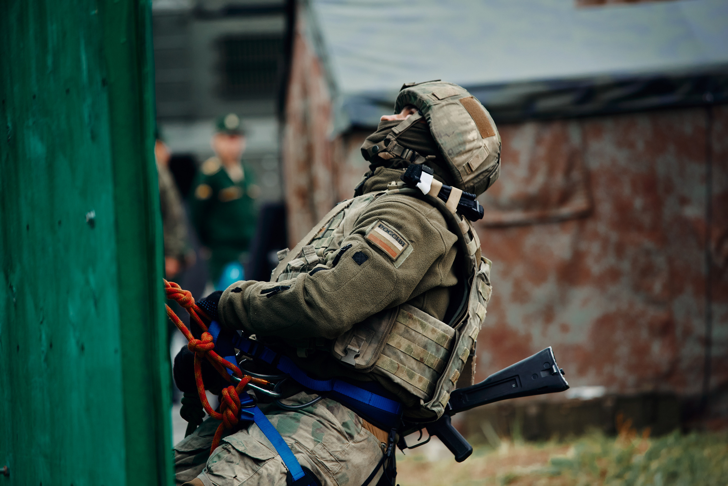 Аванпост. Снимаю всё, кроме похорон