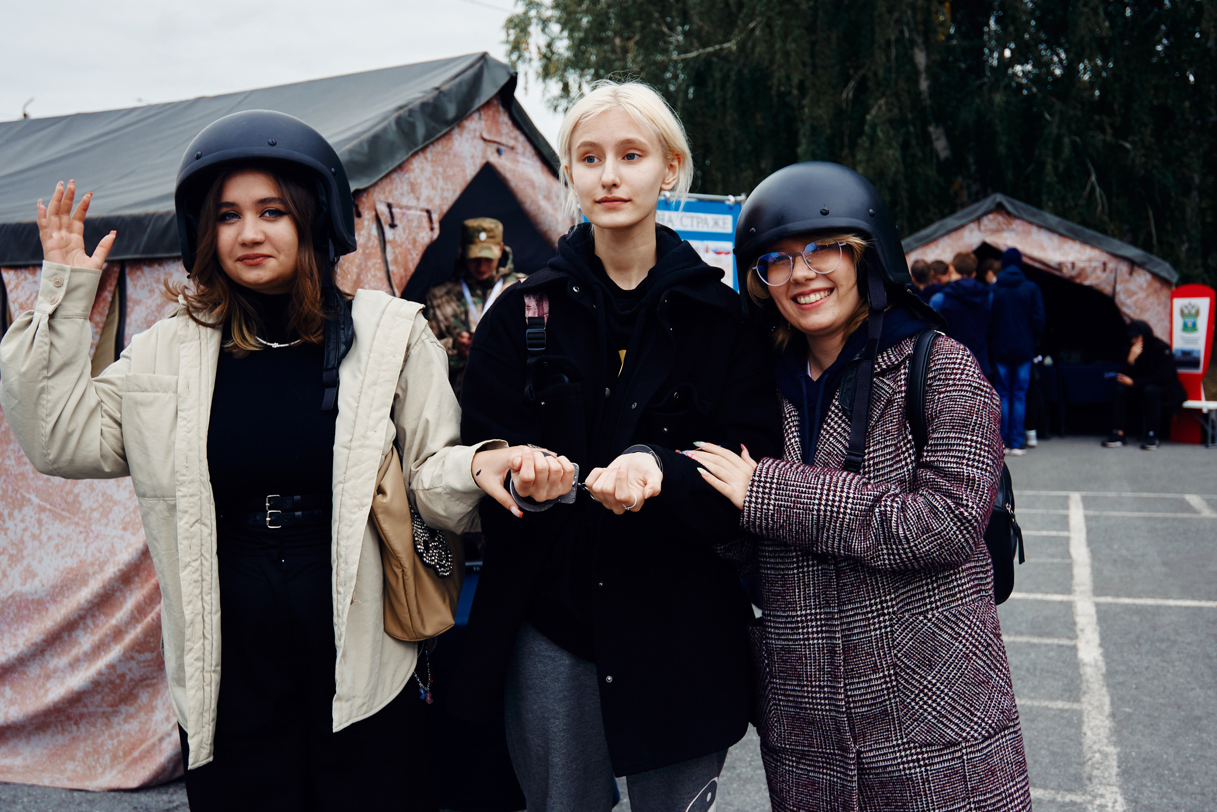 Аванпост. Снимаю всё, кроме похорон