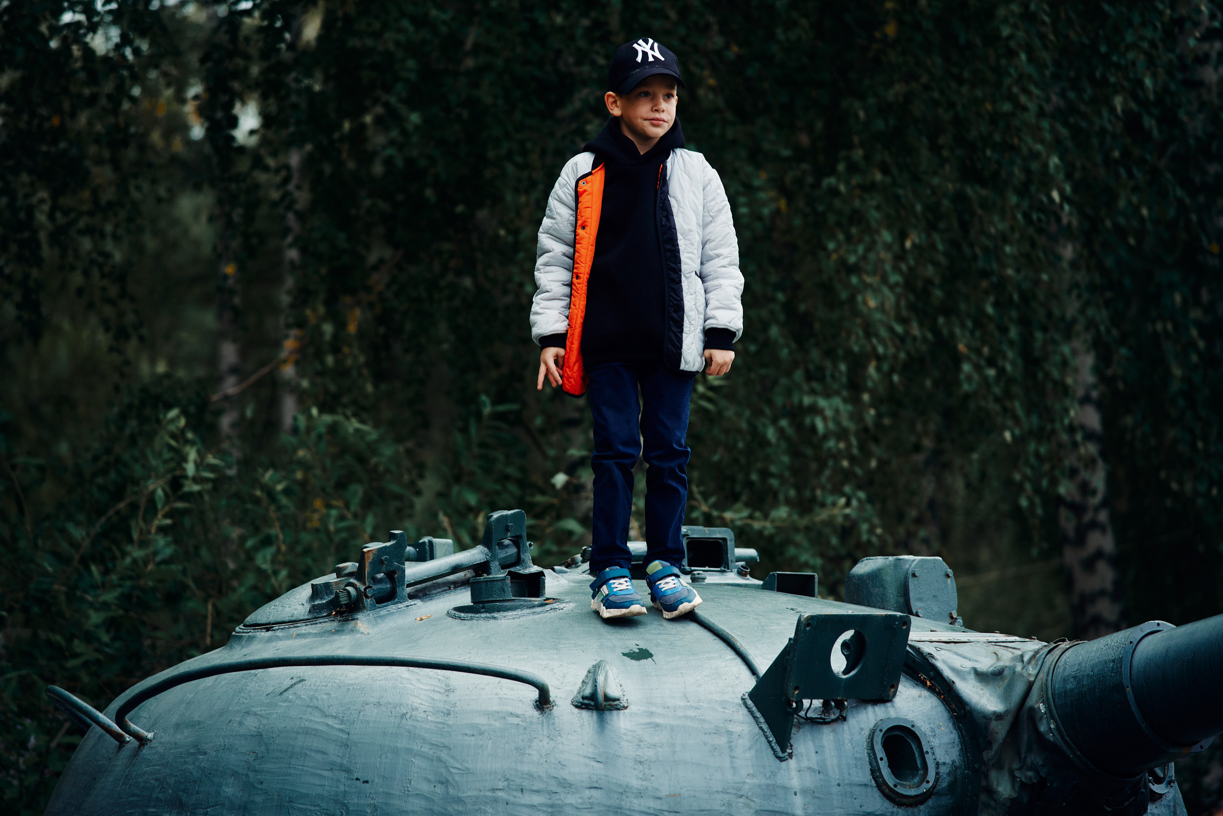 Аванпост. Снимаю всё, кроме похорон