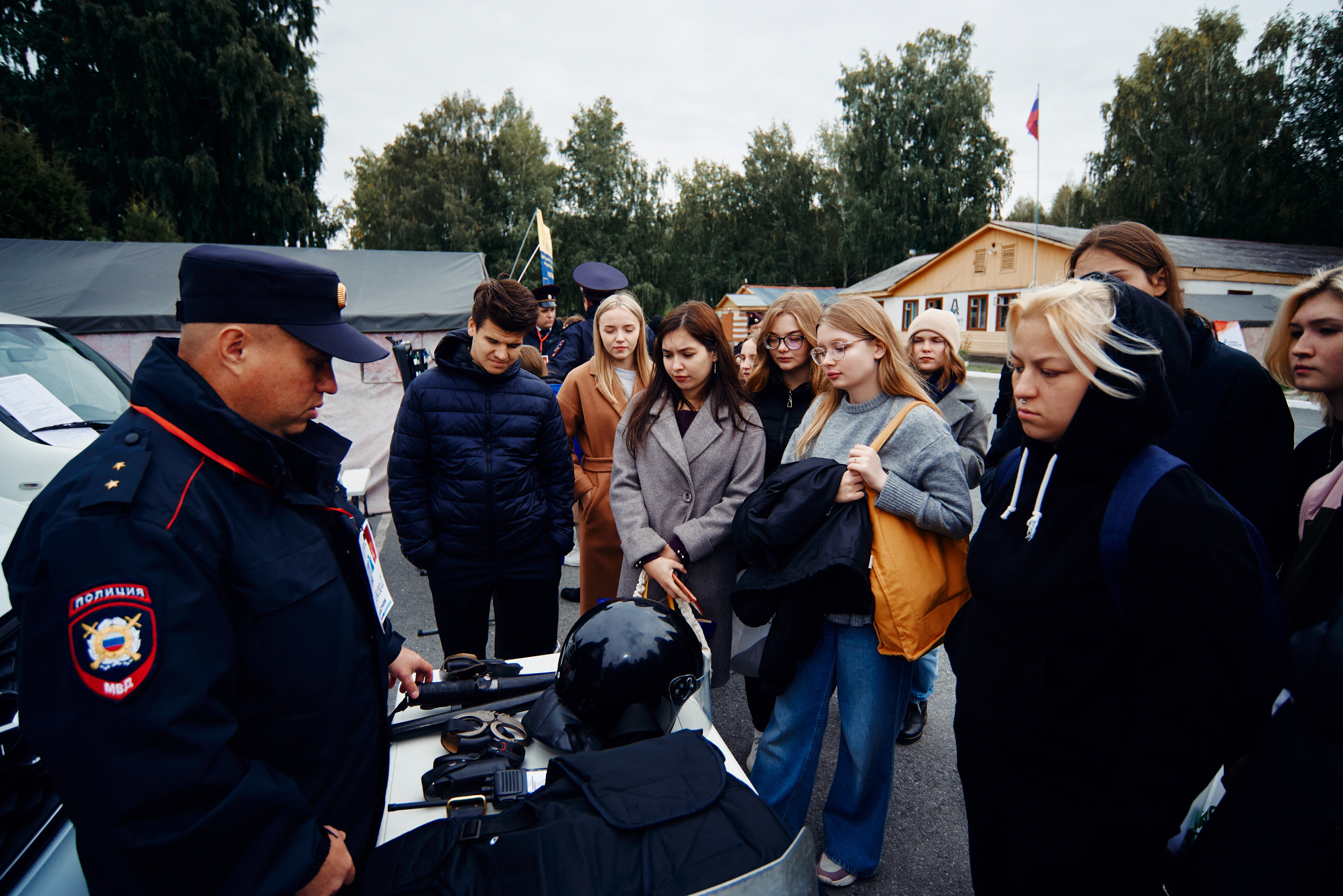 Аванпост. Снимаю всё, кроме похорон