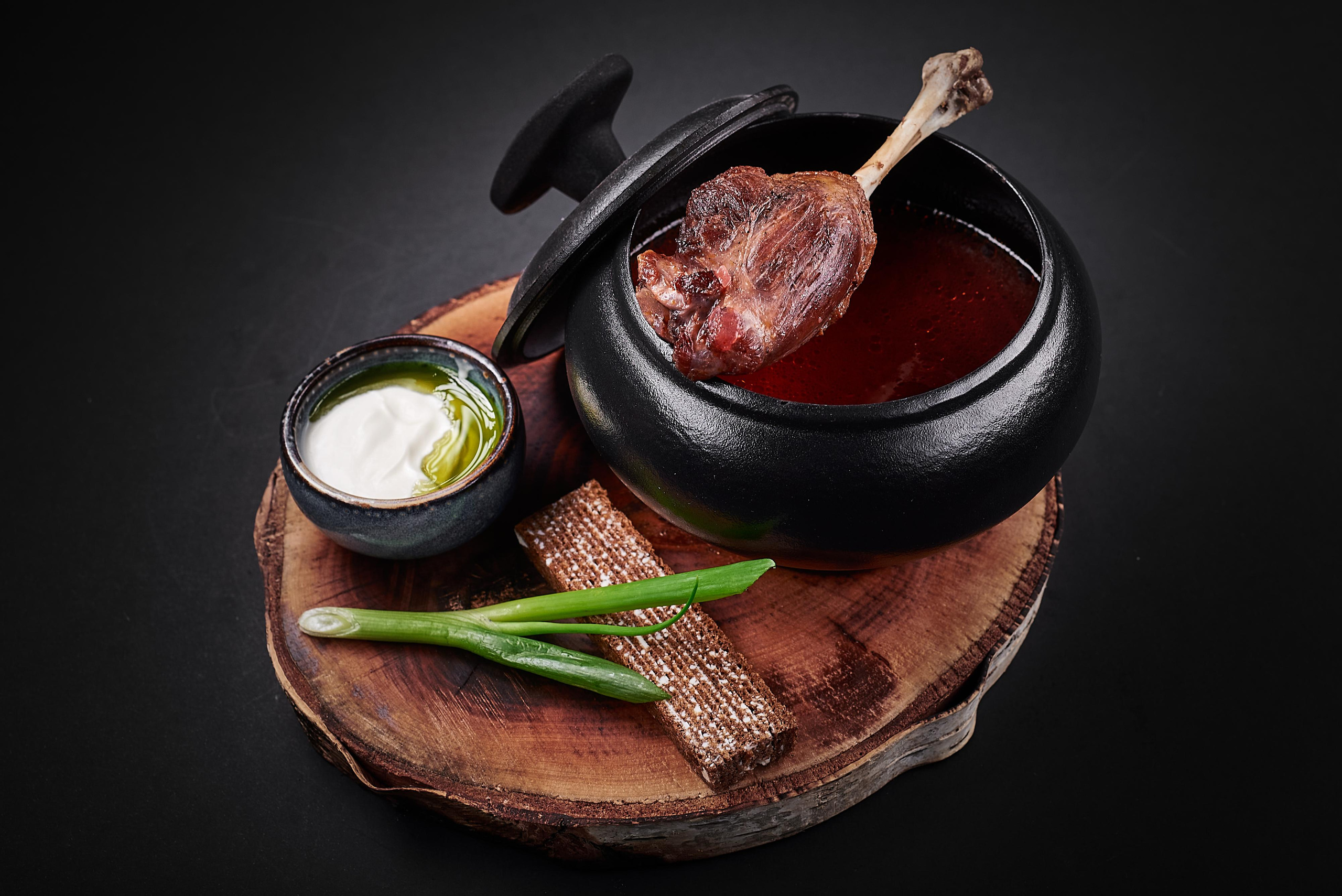 1. Снимаю всё, кроме похорон