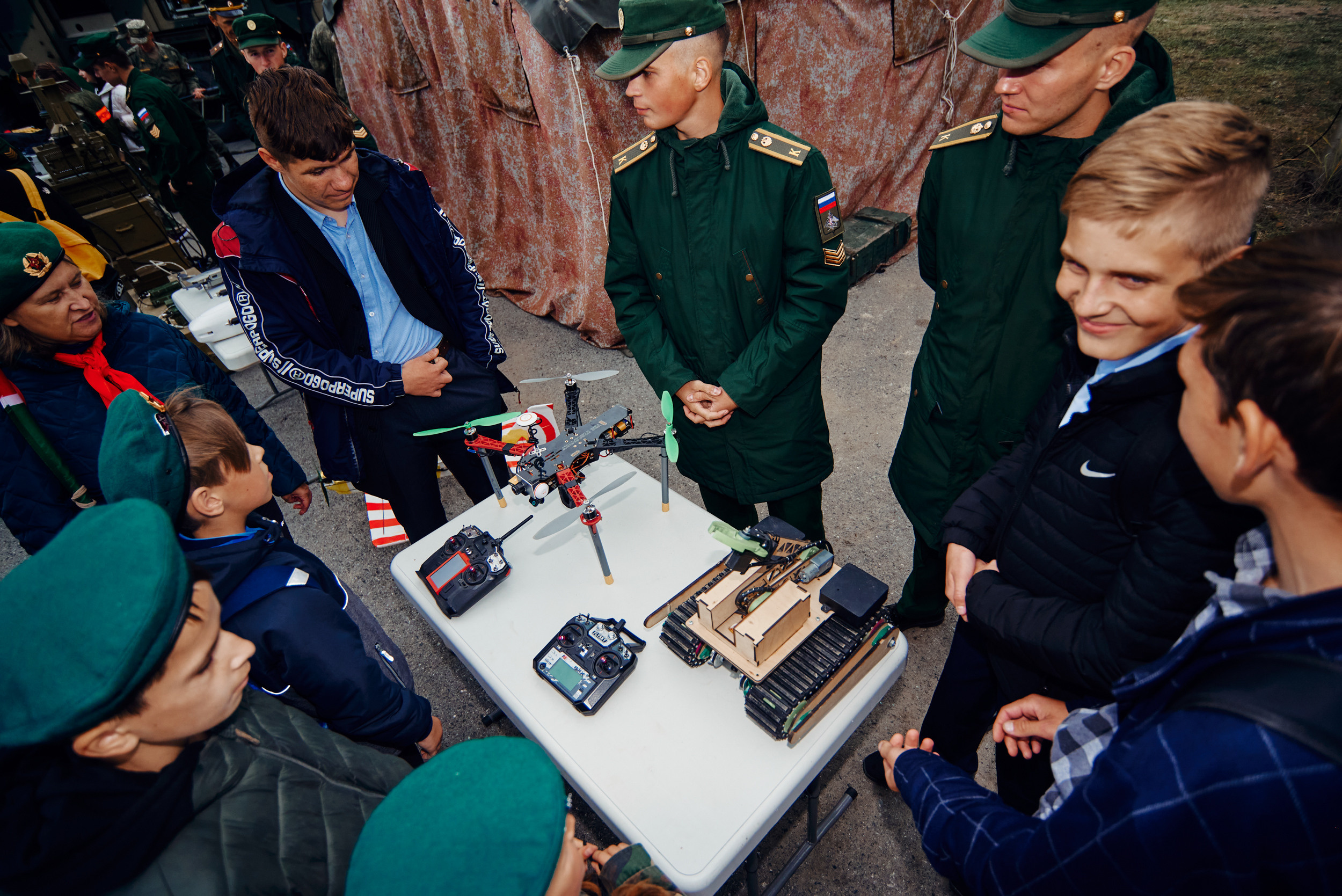 Аванпост. Снимаю всё, кроме похорон