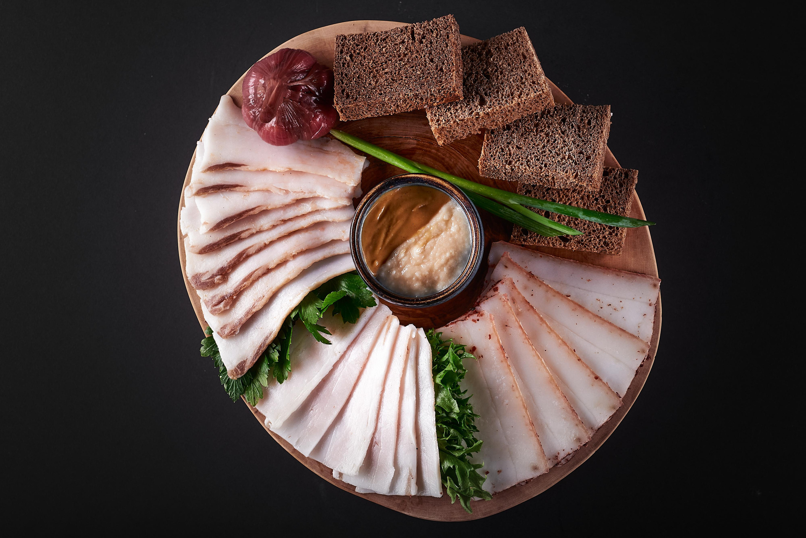 1. Снимаю всё, кроме похорон